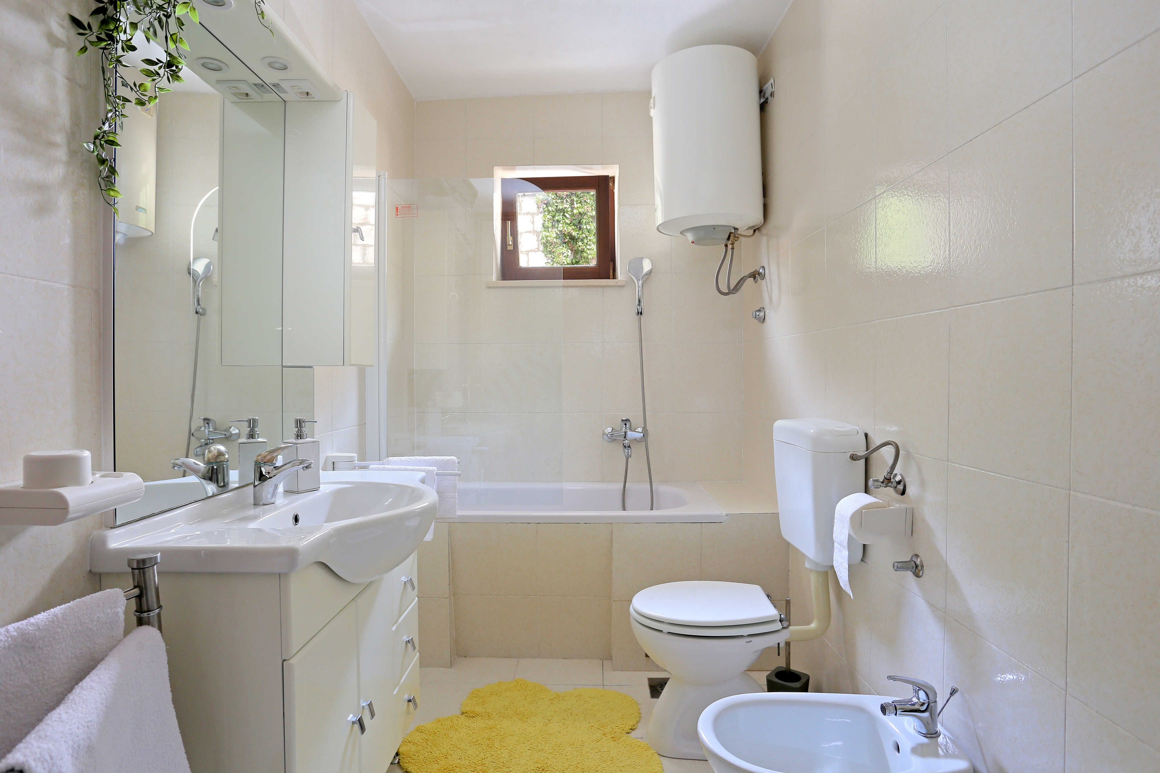 Three bedroom house with terrace and sea view Gornje Sitno, Split  K