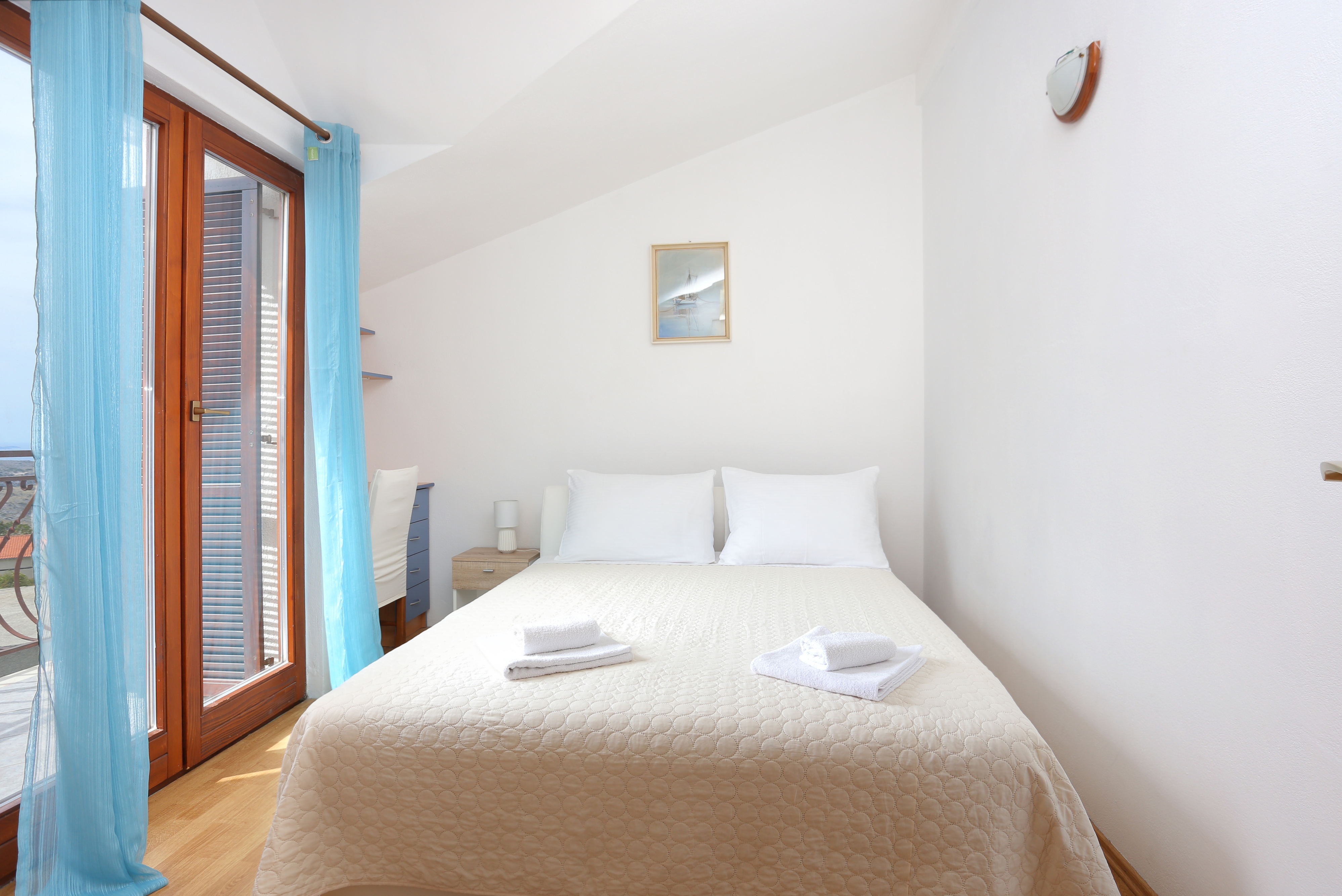Three bedroom house with terrace and sea view Gornje Sitno, Split  K
