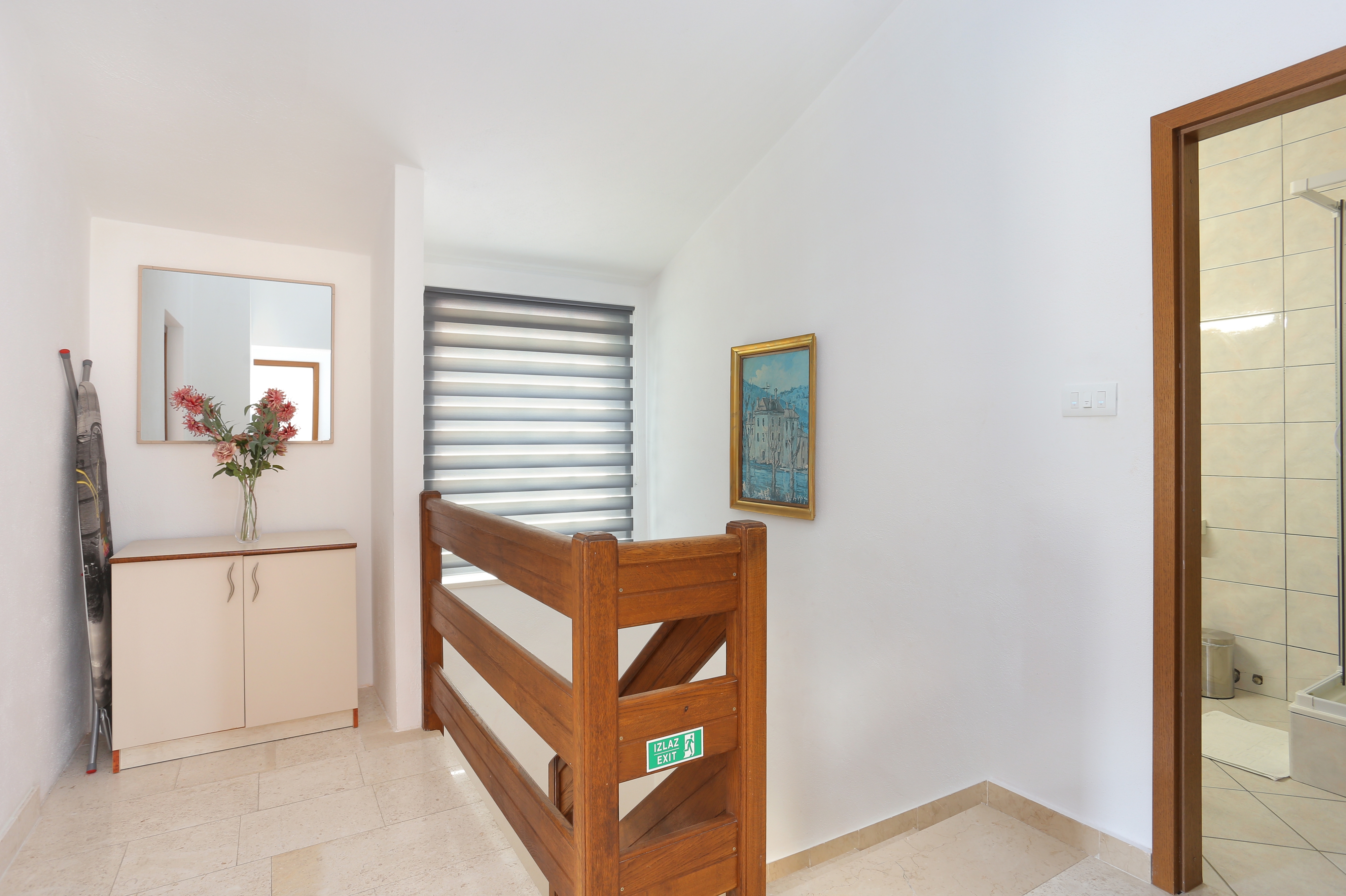 Three bedroom house with terrace and sea view Gornje Sitno, Split  K