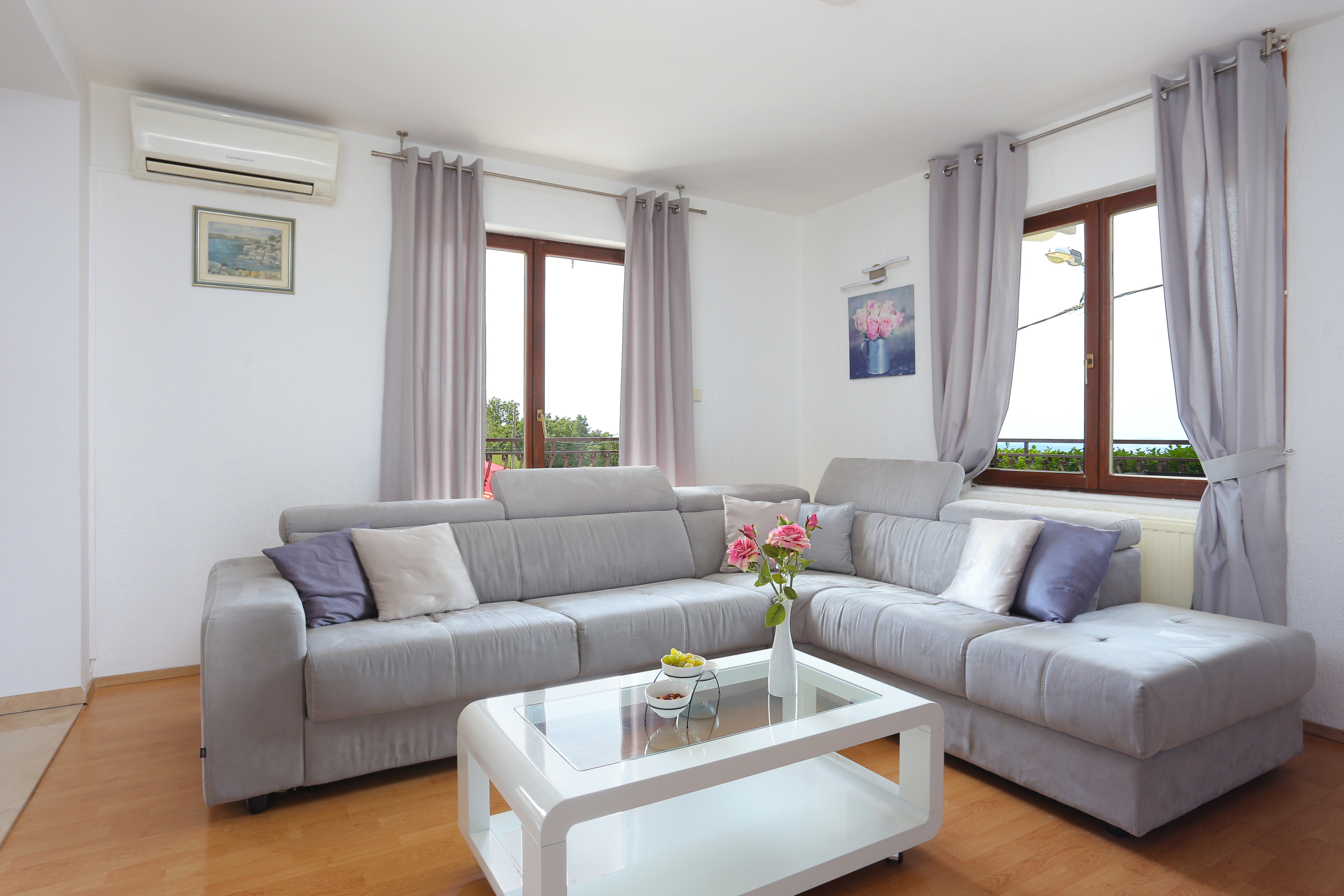Three bedroom house with terrace and sea view Gornje Sitno, Split  K