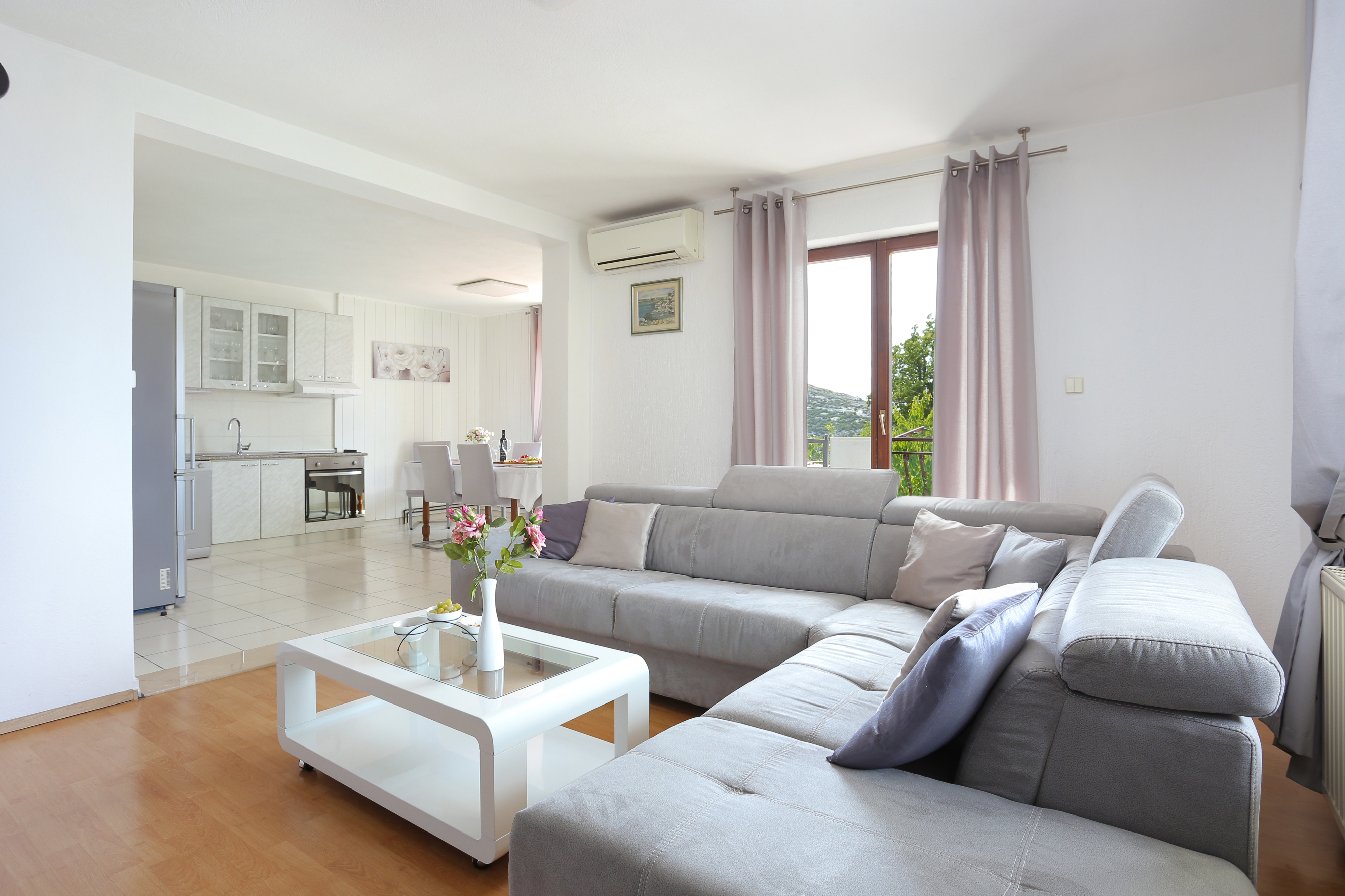 Three bedroom house with terrace and sea view Gornje Sitno, Split  K