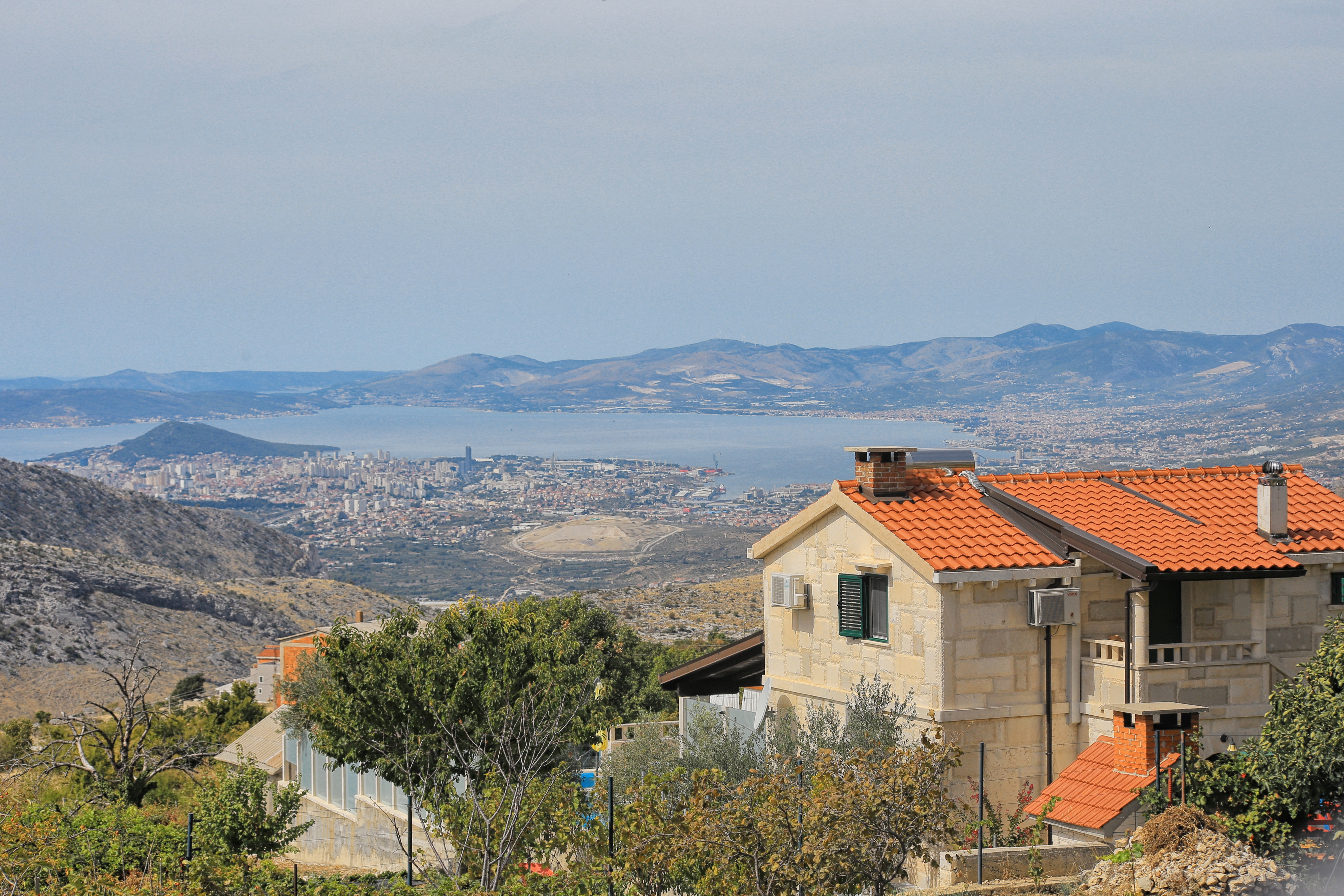 Three bedroom house with terrace and sea view Gornje Sitno, Split  K