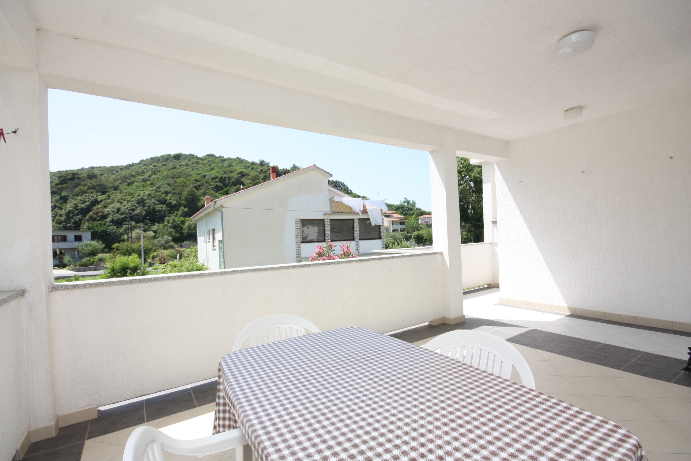 Two bedroom apartment near beach Supetarska Draga - Donja, Rab  A-b