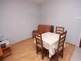 Supetarska Draga - Donja, Столовая в размещении типа apartment, WiFi.