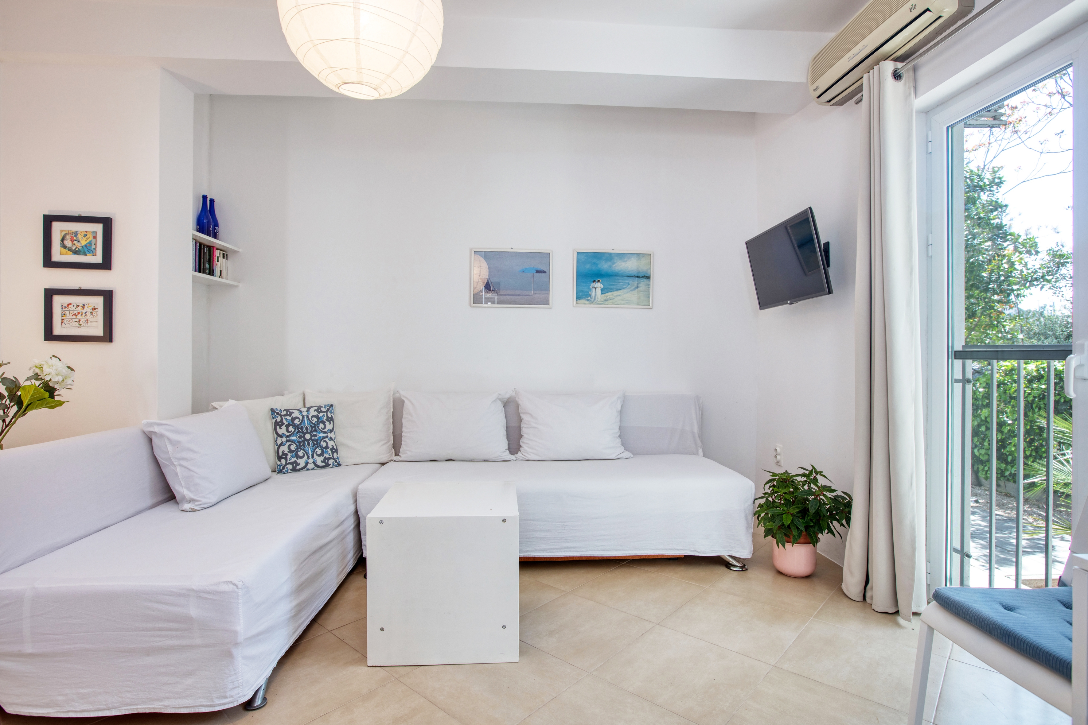 One bedroom apartment with terrace Pirovac, Šibenik (A-20011-a)