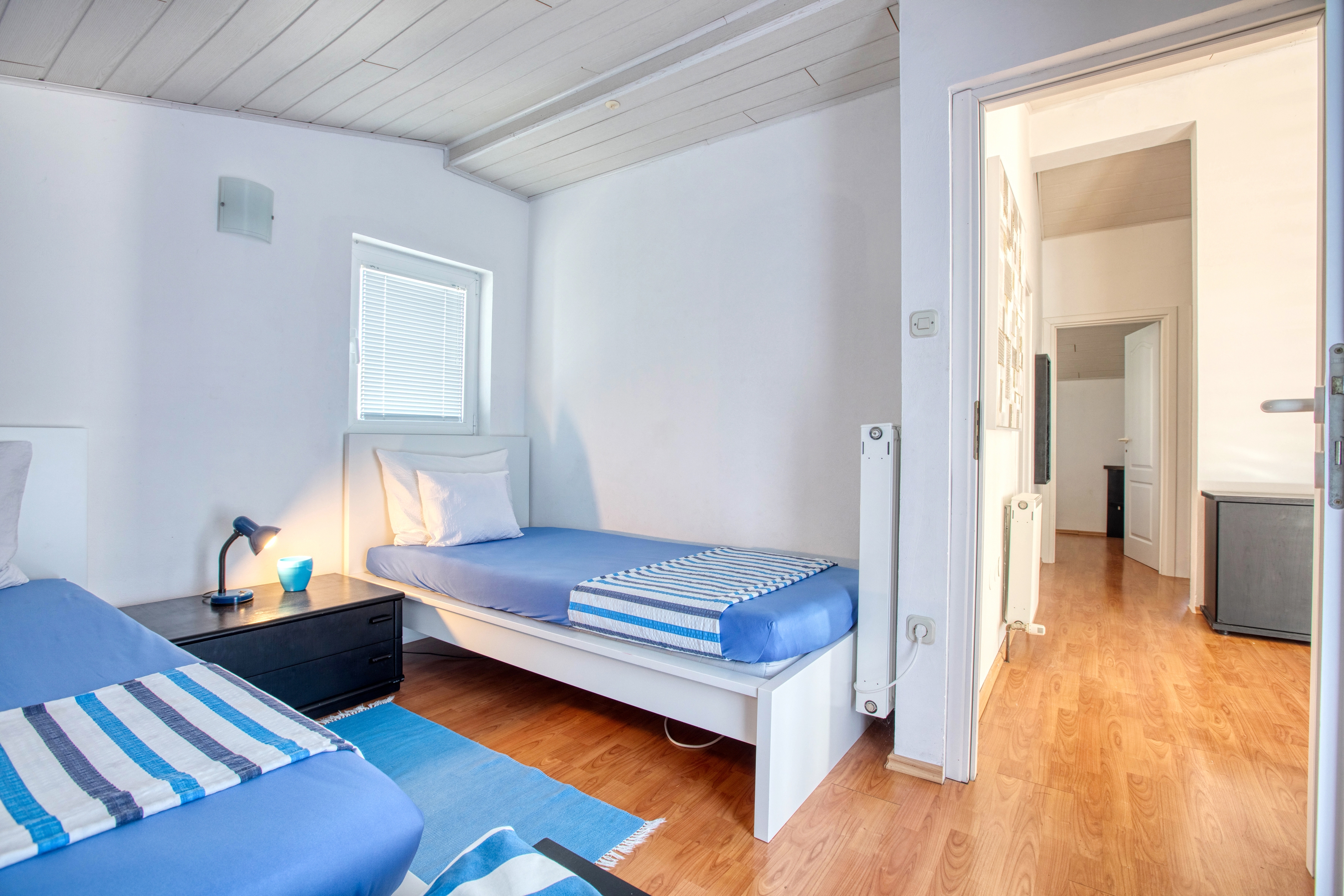 Three bedroom apartment with terrace Pirovac, Šibenik  A-b