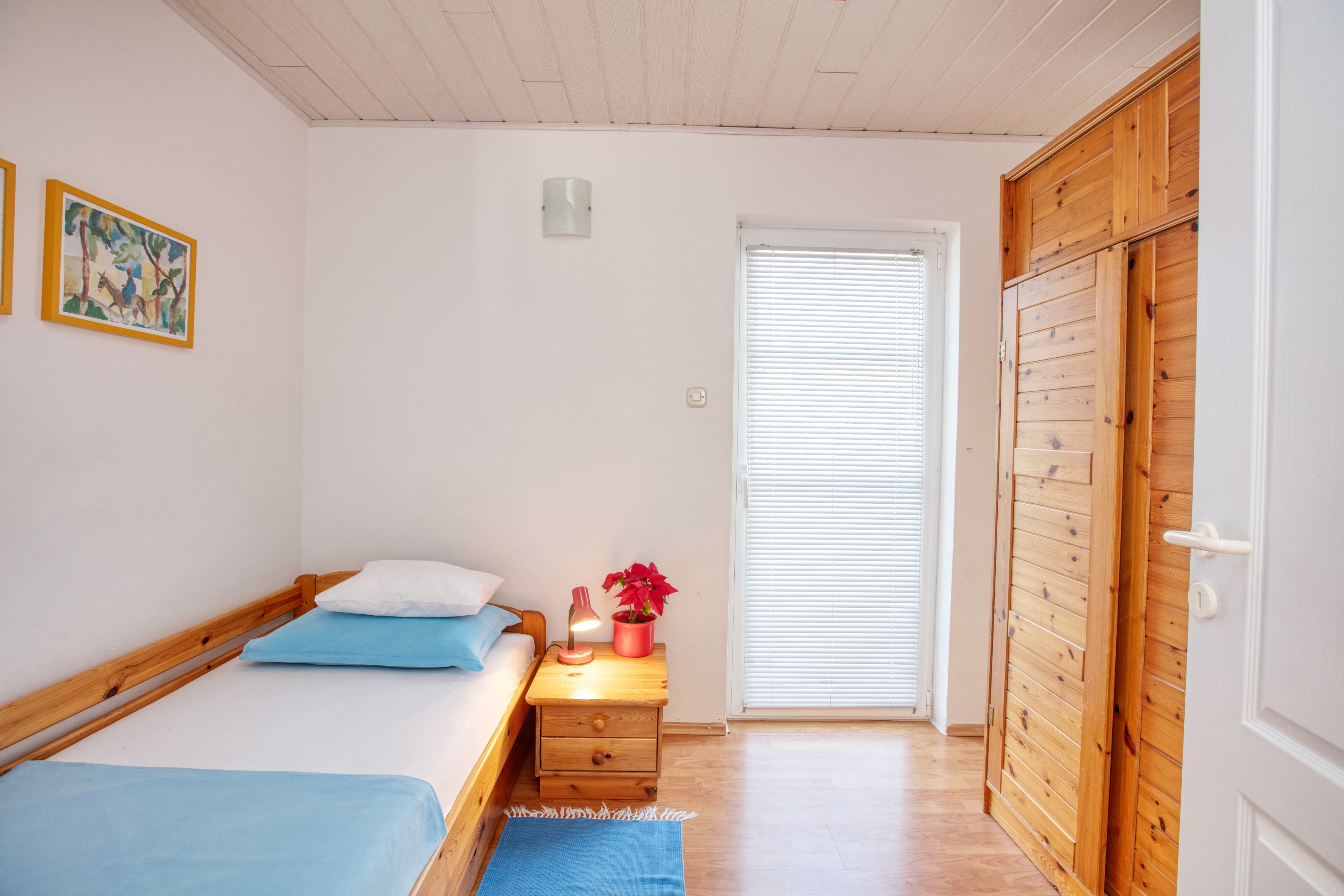 Three bedroom apartment with terrace Pirovac, Šibenik  A-b