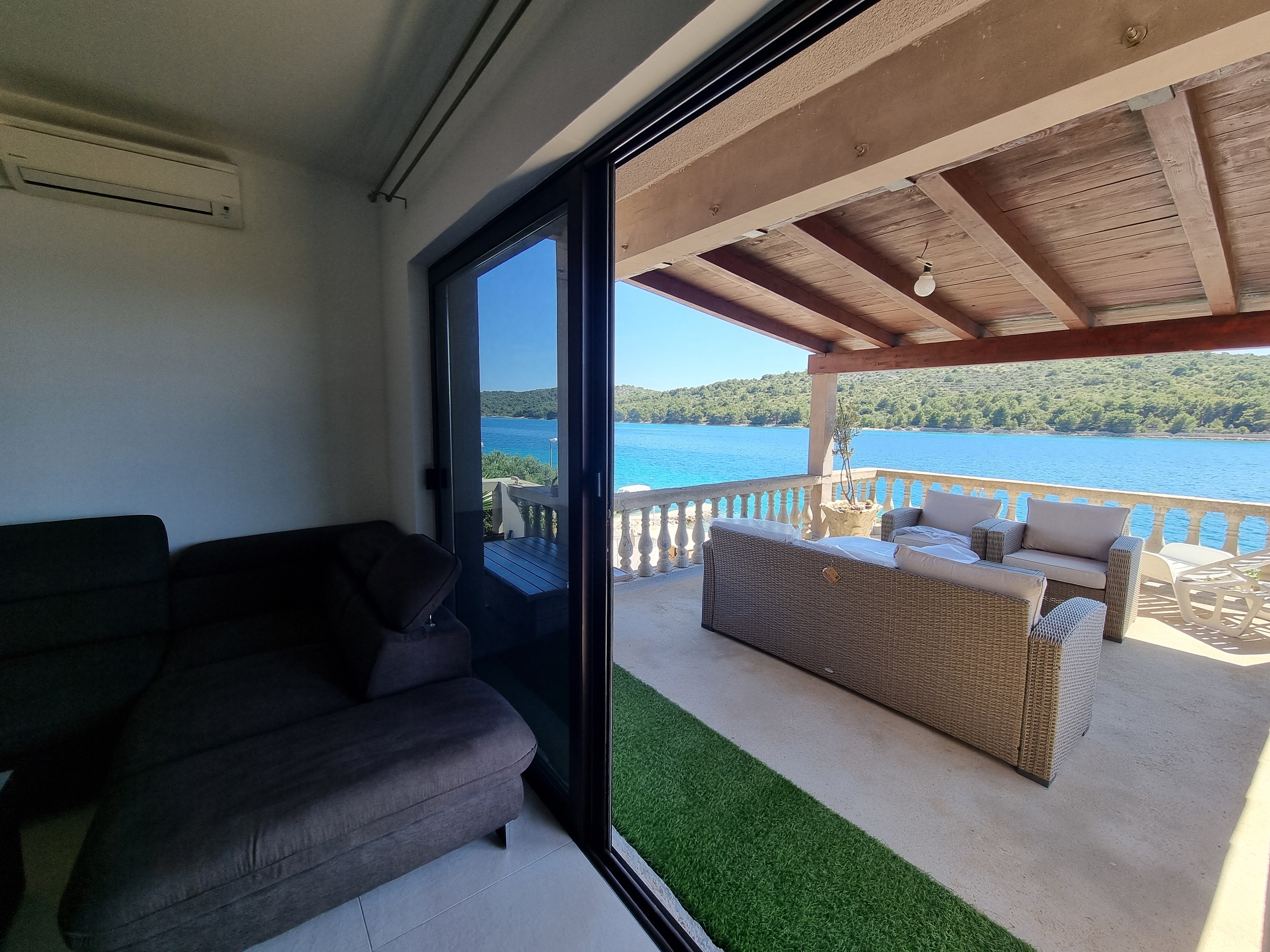 One bedroom apartment near beach Kaprije (A-20012-a)