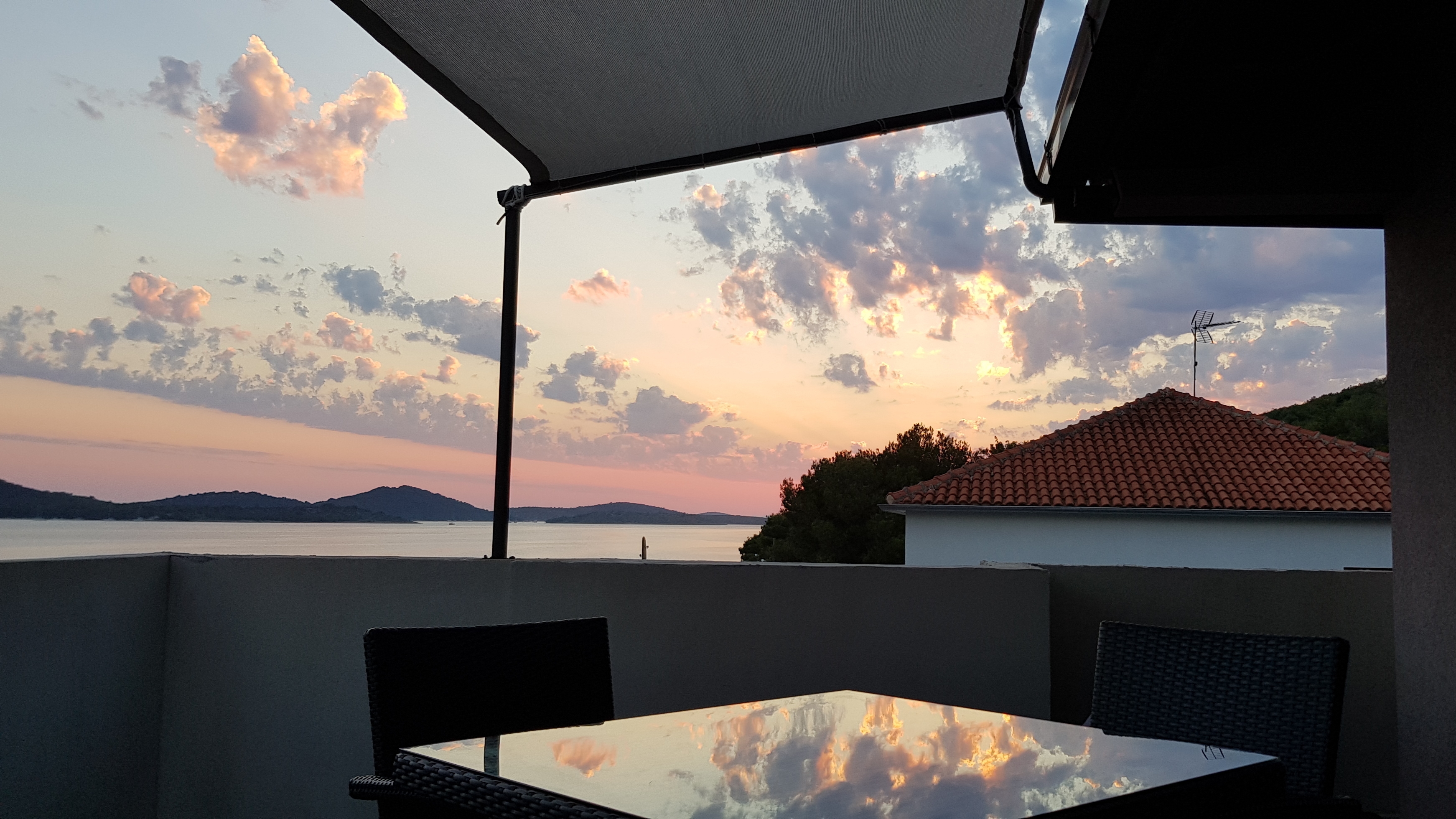 Three bedroom apartment near beach Kaprije  A-b