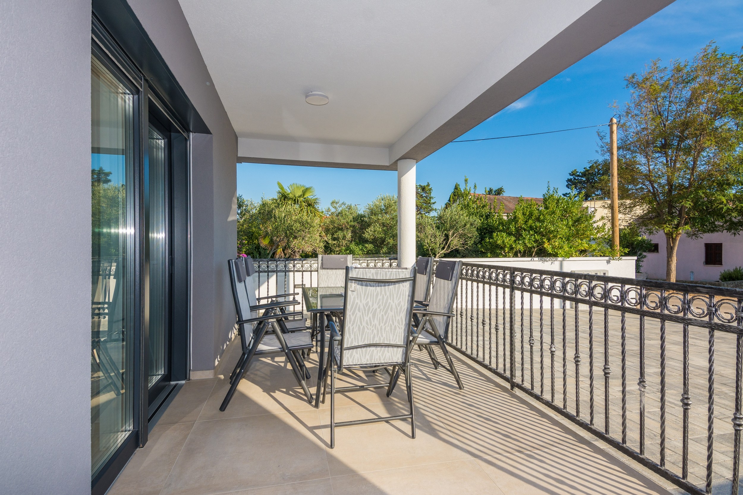 Two bedroom apartment with terrace Vir  A-a