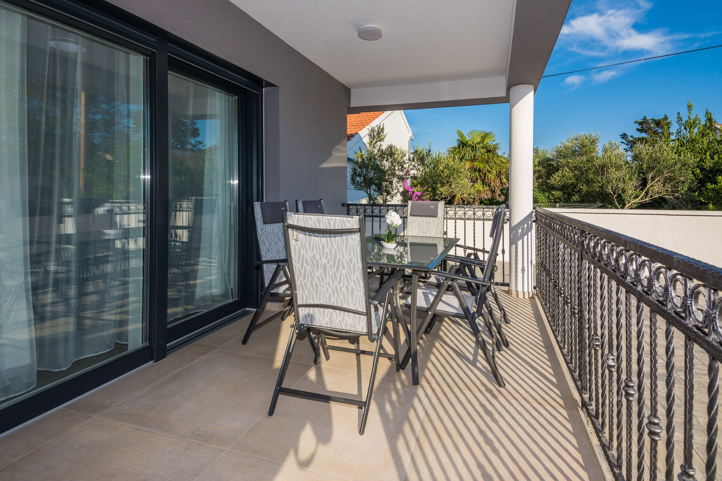Two bedroom apartment with terrace Vir  A-a