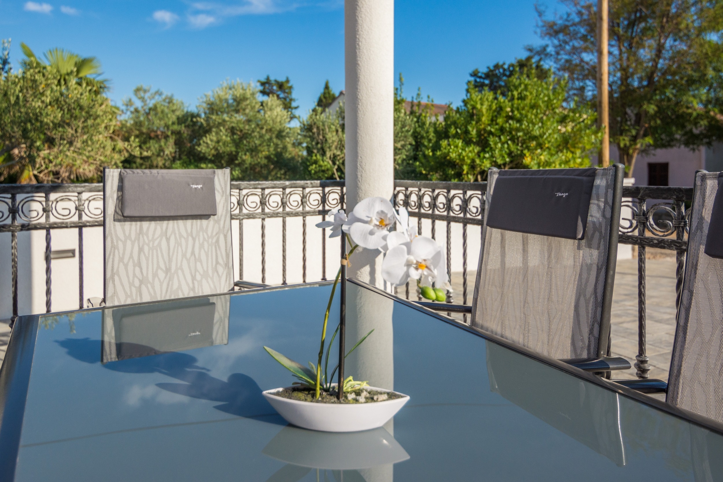 Two bedroom apartment with terrace Vir  A-a