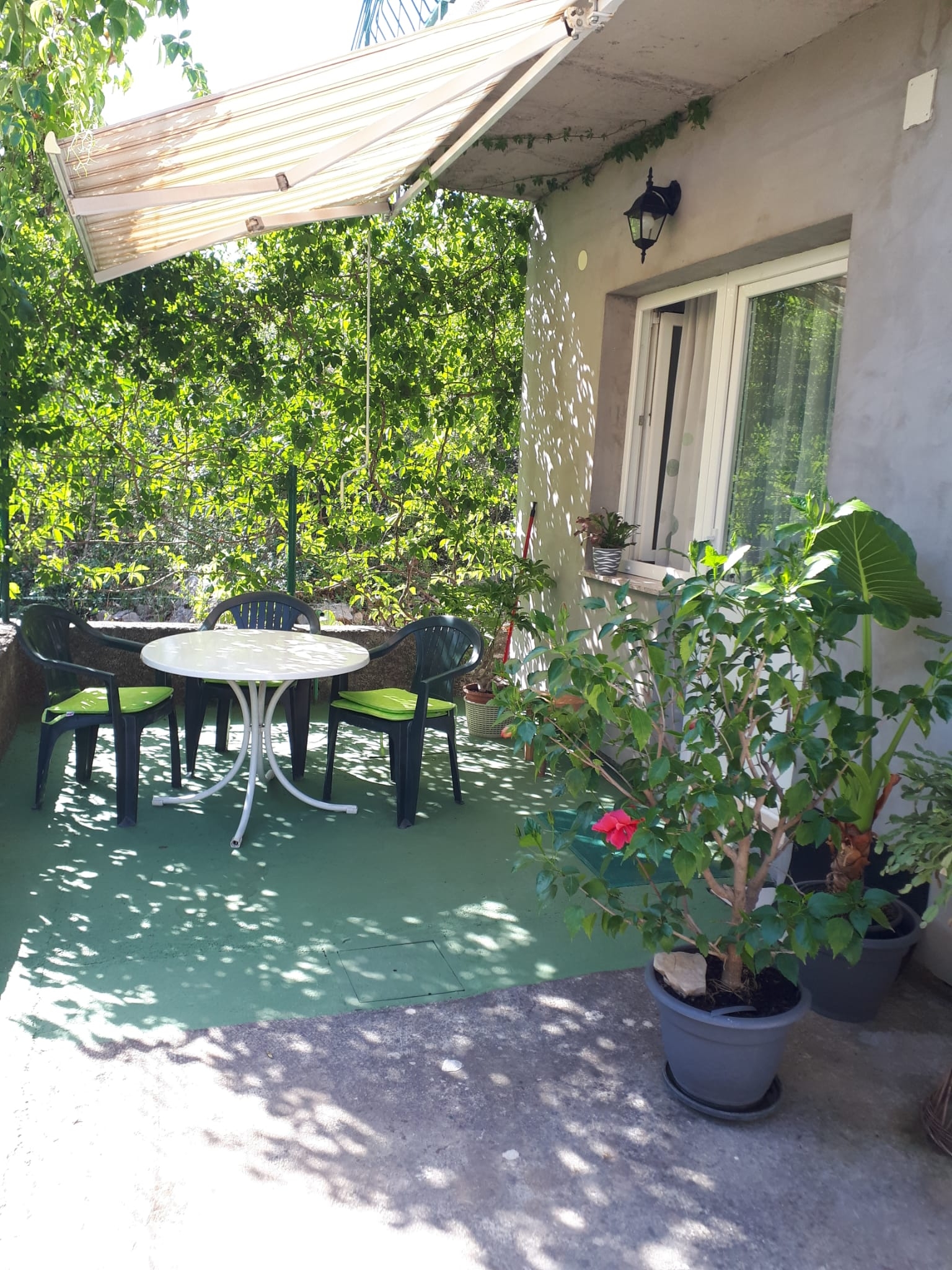 One bedroom apartment with terrace Pirovac, Šibenik  A-b