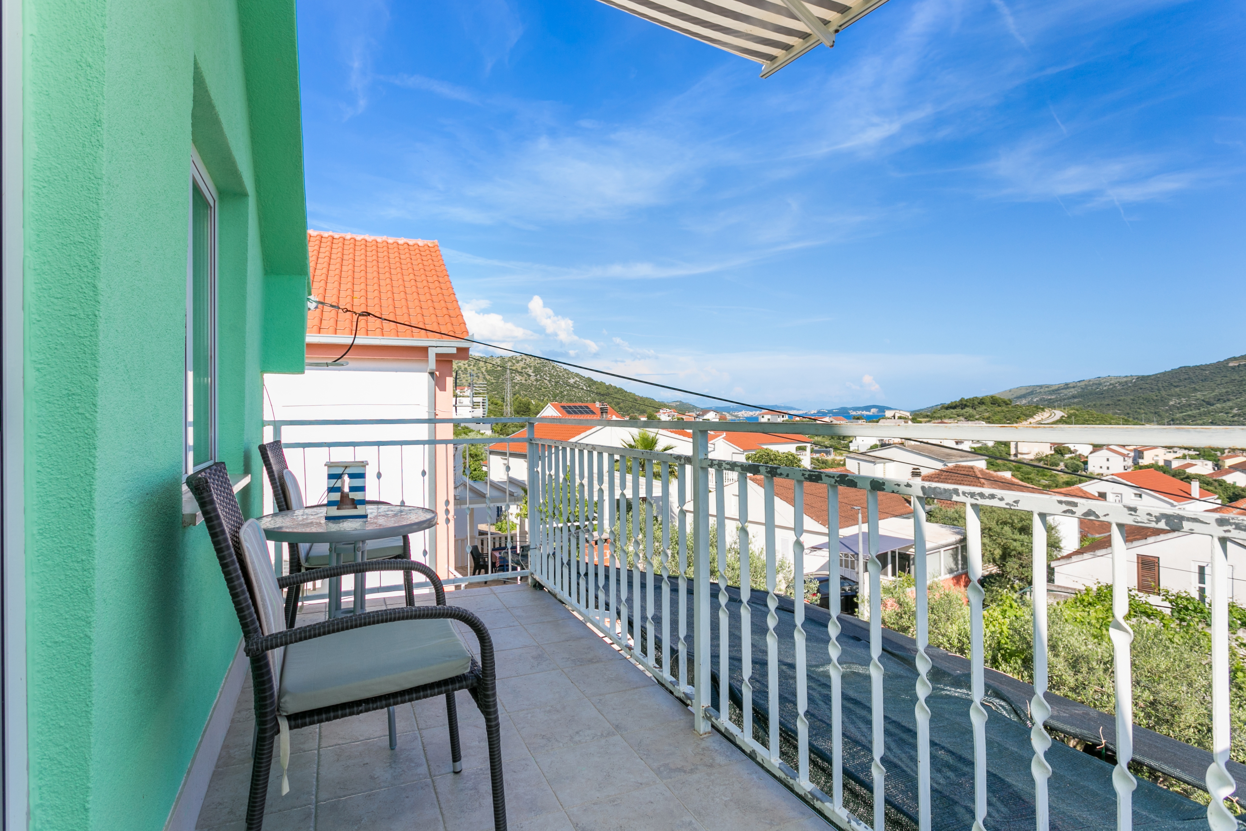 Two bedroom apartment with balcony and sea view Marina, Trogir  A-a