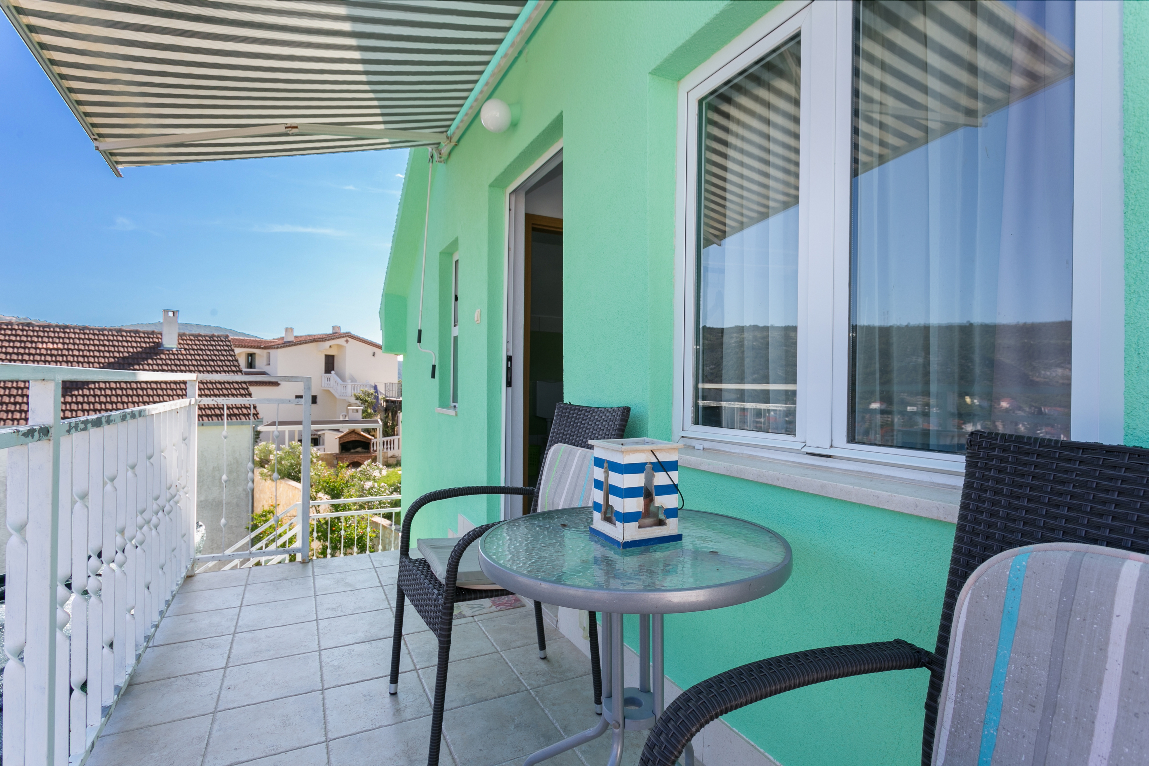 Two bedroom apartment with balcony and sea view Marina, Trogir  A-a