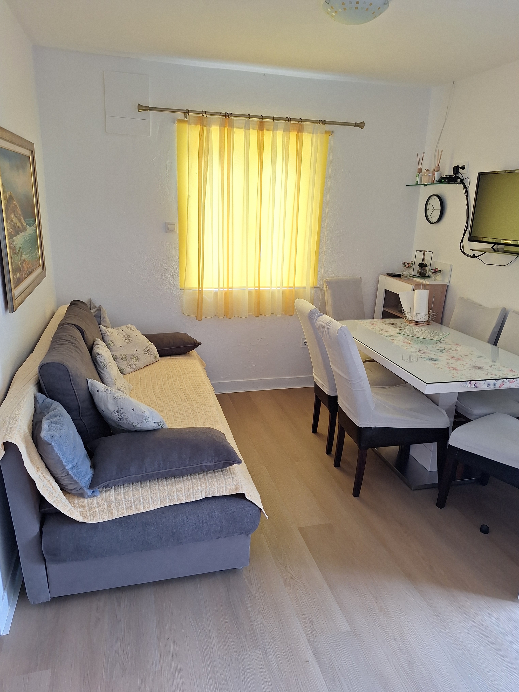 Two bedroom apartment with terrace and sea view Marina, Trogir (A-20016-b) Two bedroom apartment with terrace and sea view Marina, Trogir (A-20016-b)