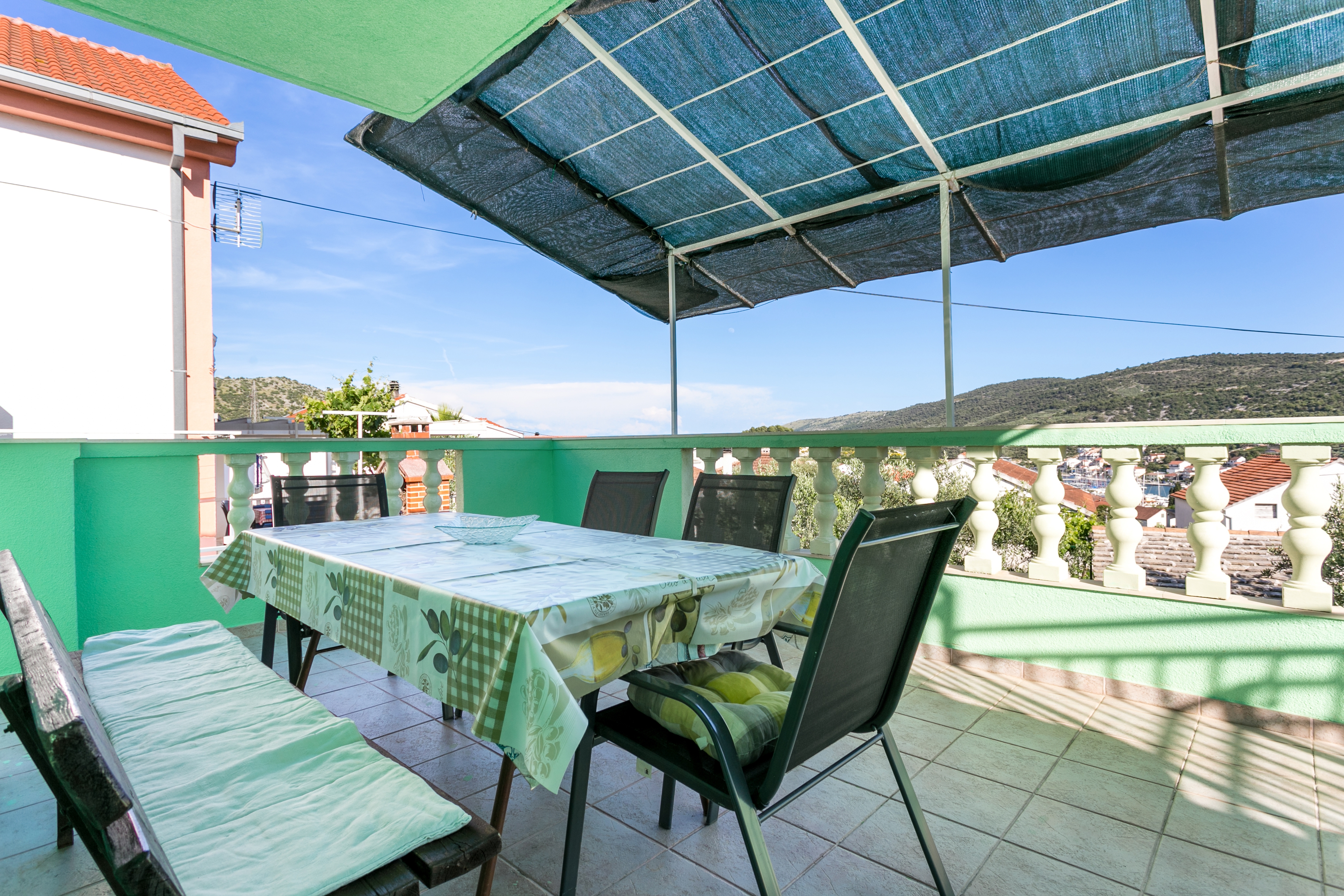 Two bedroom apartment with terrace and sea view Marina, Trogir (A-20016-b) Two bedroom apartment with terrace and sea view Marina, Trogir (A-20016-b)