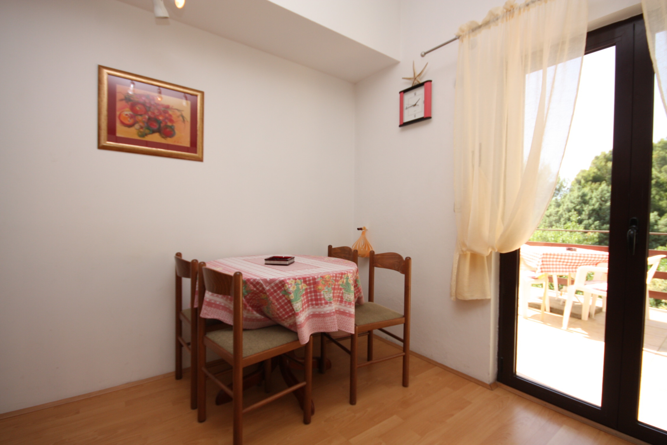 One bedroom apartment with terrace and sea view Supetarska Draga - Gonar, Rab (A-2002-a)