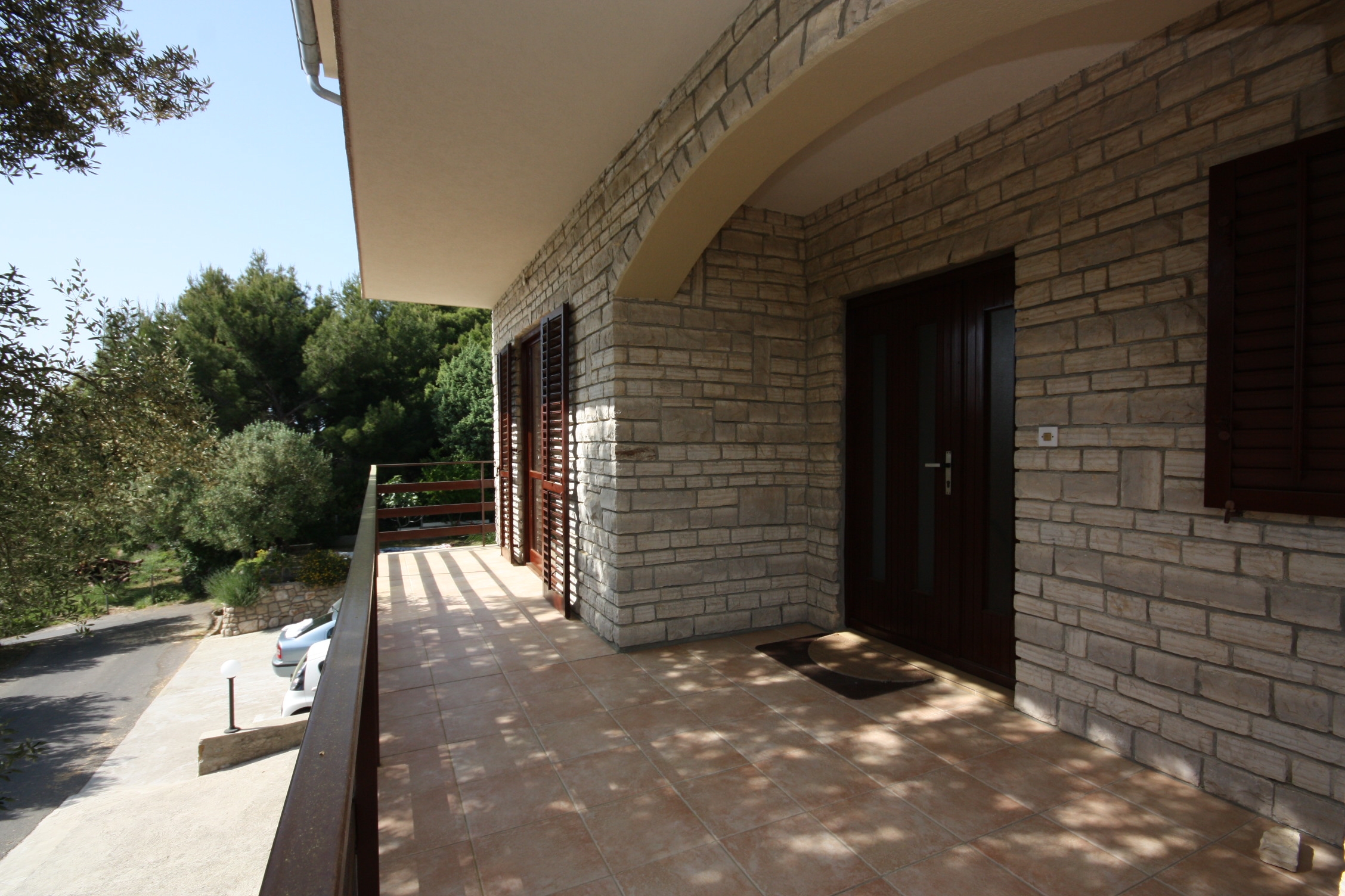 Three bedroom apartment with terrace and sea view Supetarska Draga - Gonar, Rab  A-c