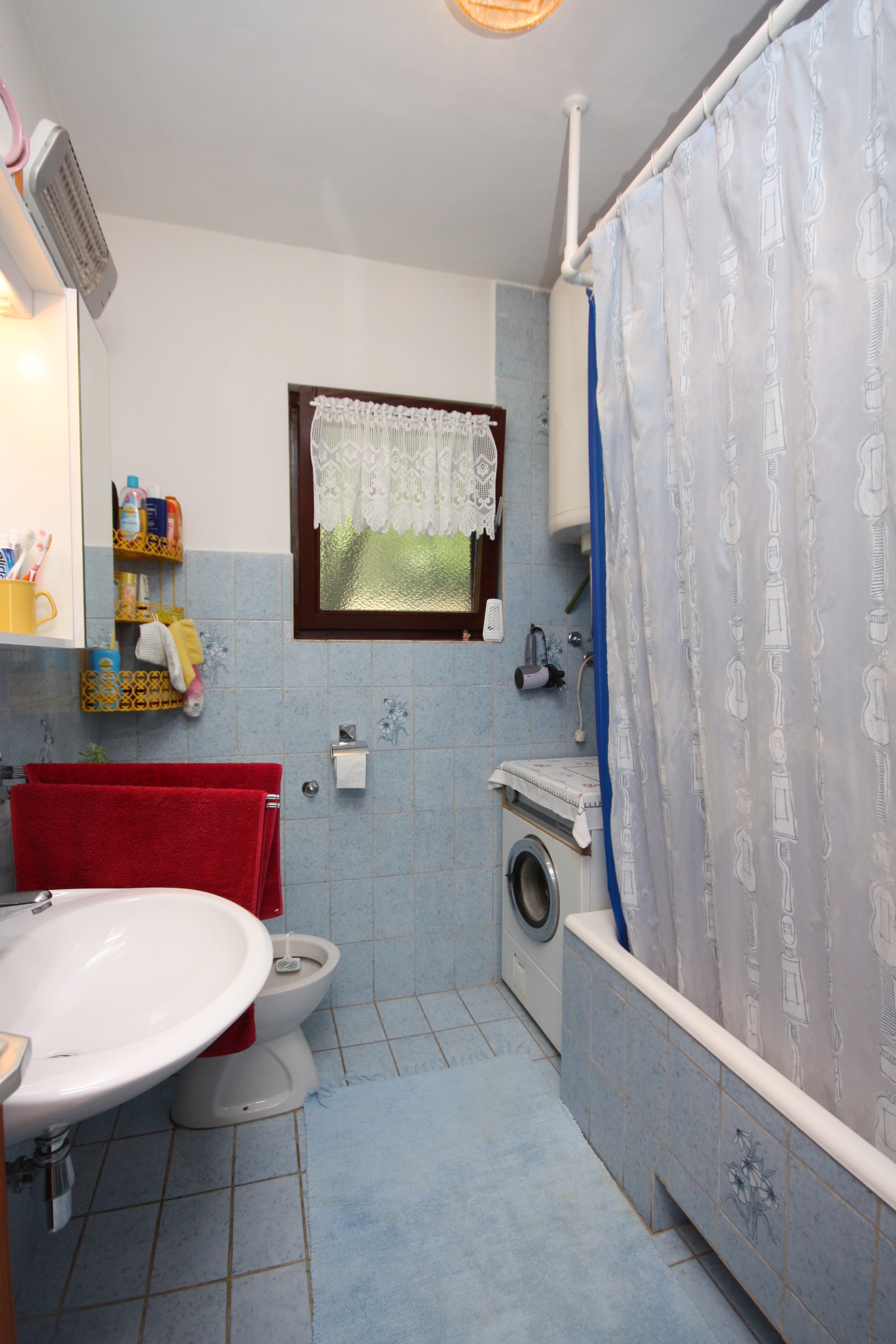 Three bedroom apartment with terrace and sea view Supetarska Draga - Gonar, Rab  A-c