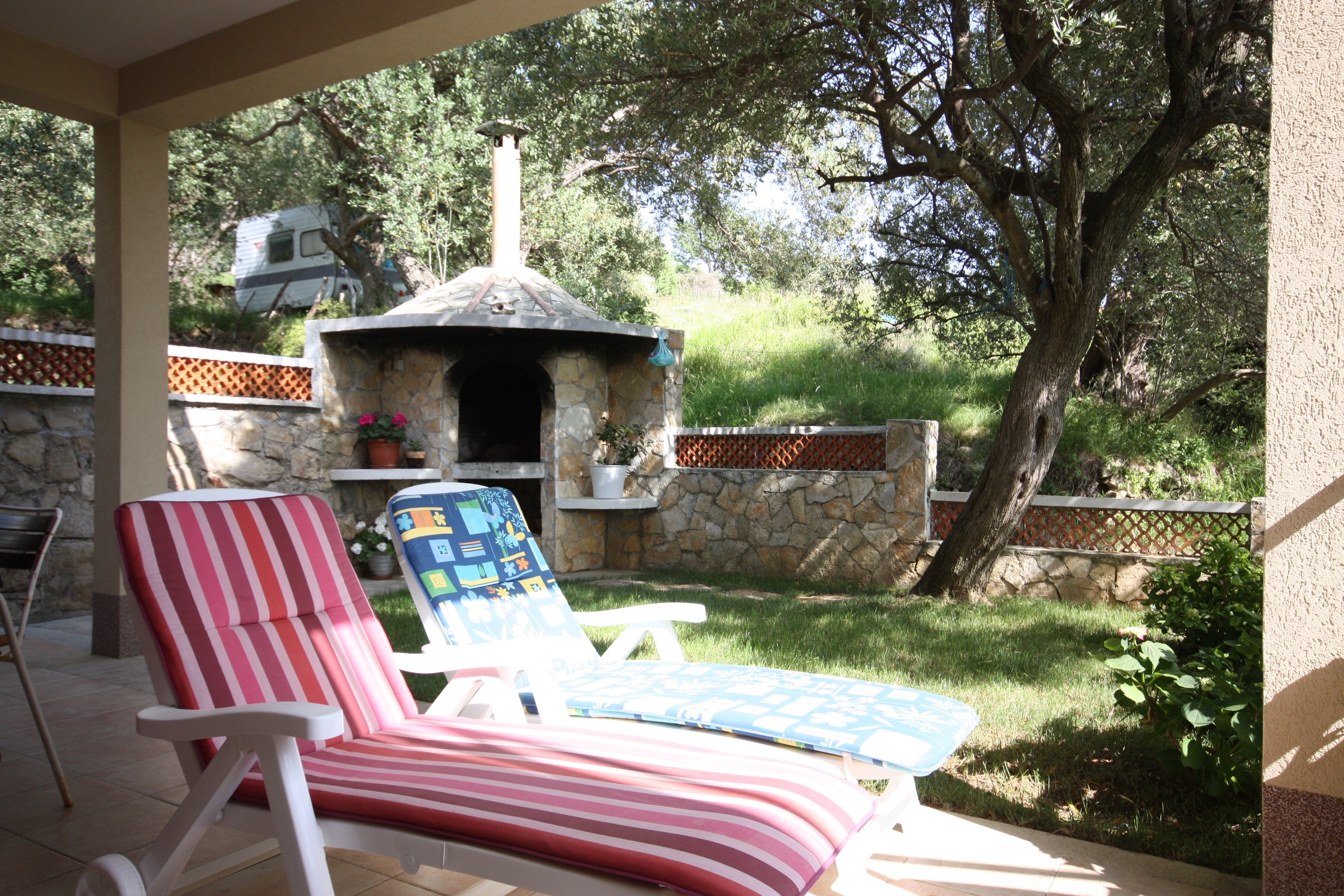 Three bedroom apartment with terrace and sea view Supetarska Draga - Gonar, Rab (A-2002-c)