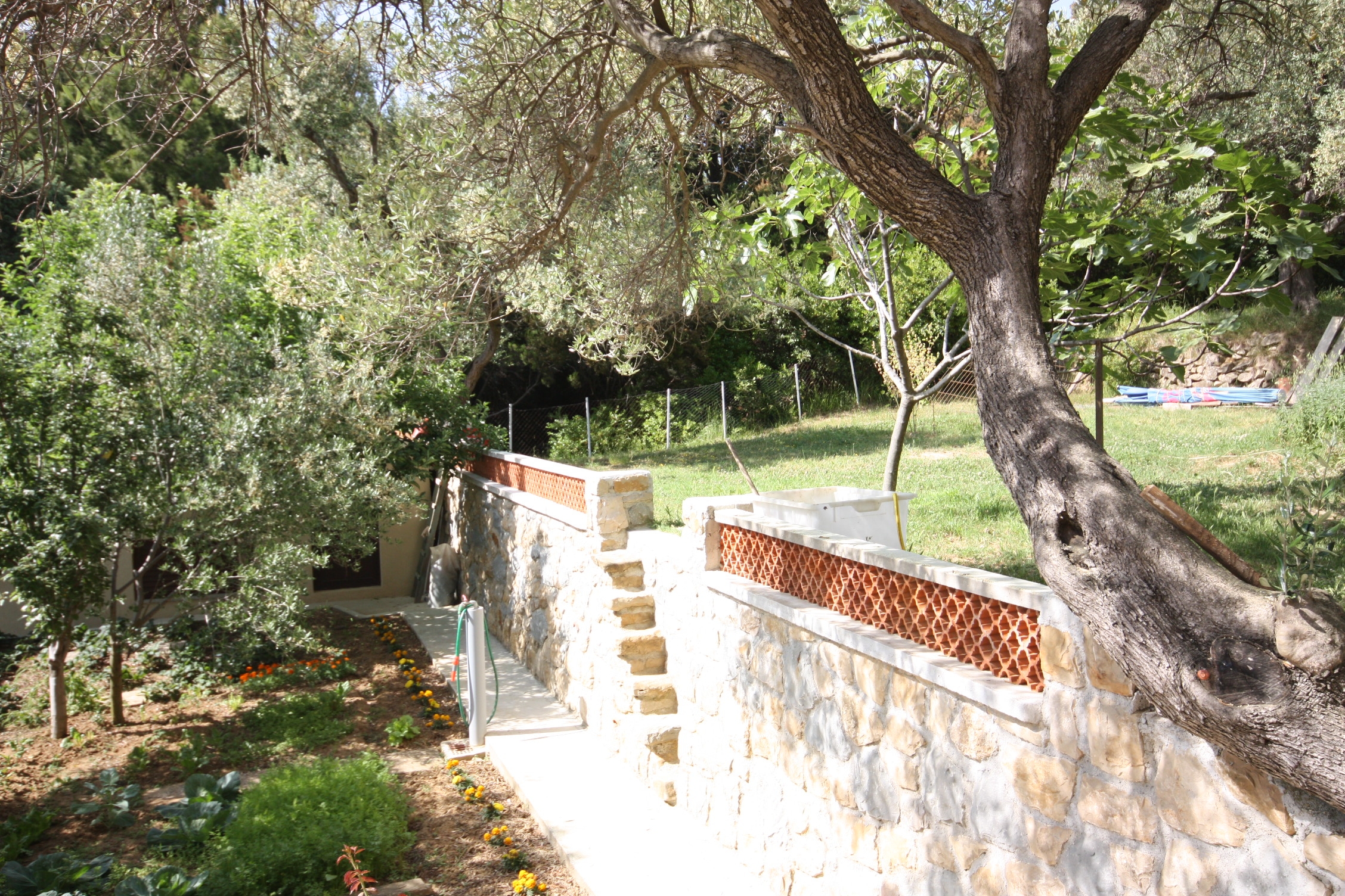 Three bedroom apartment with terrace and sea view Supetarska Draga - Gonar, Rab  A-c