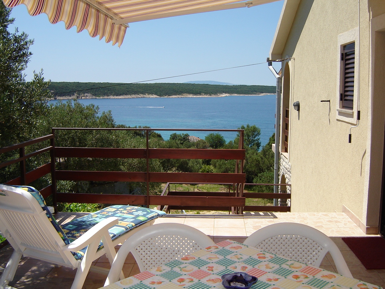Room with terrace and sea view Supetarska Draga - Gonar, Rab (S-2002-a)