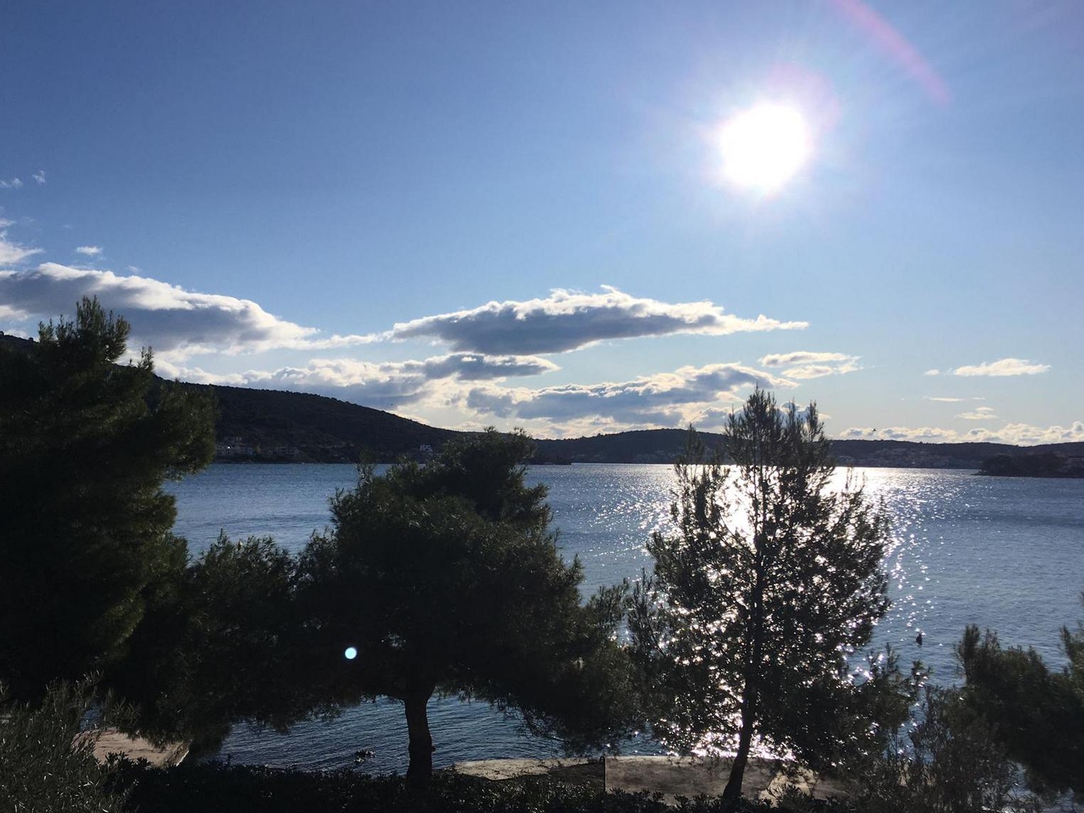 Two bedroom apartment near beach Rogoznica  A-a