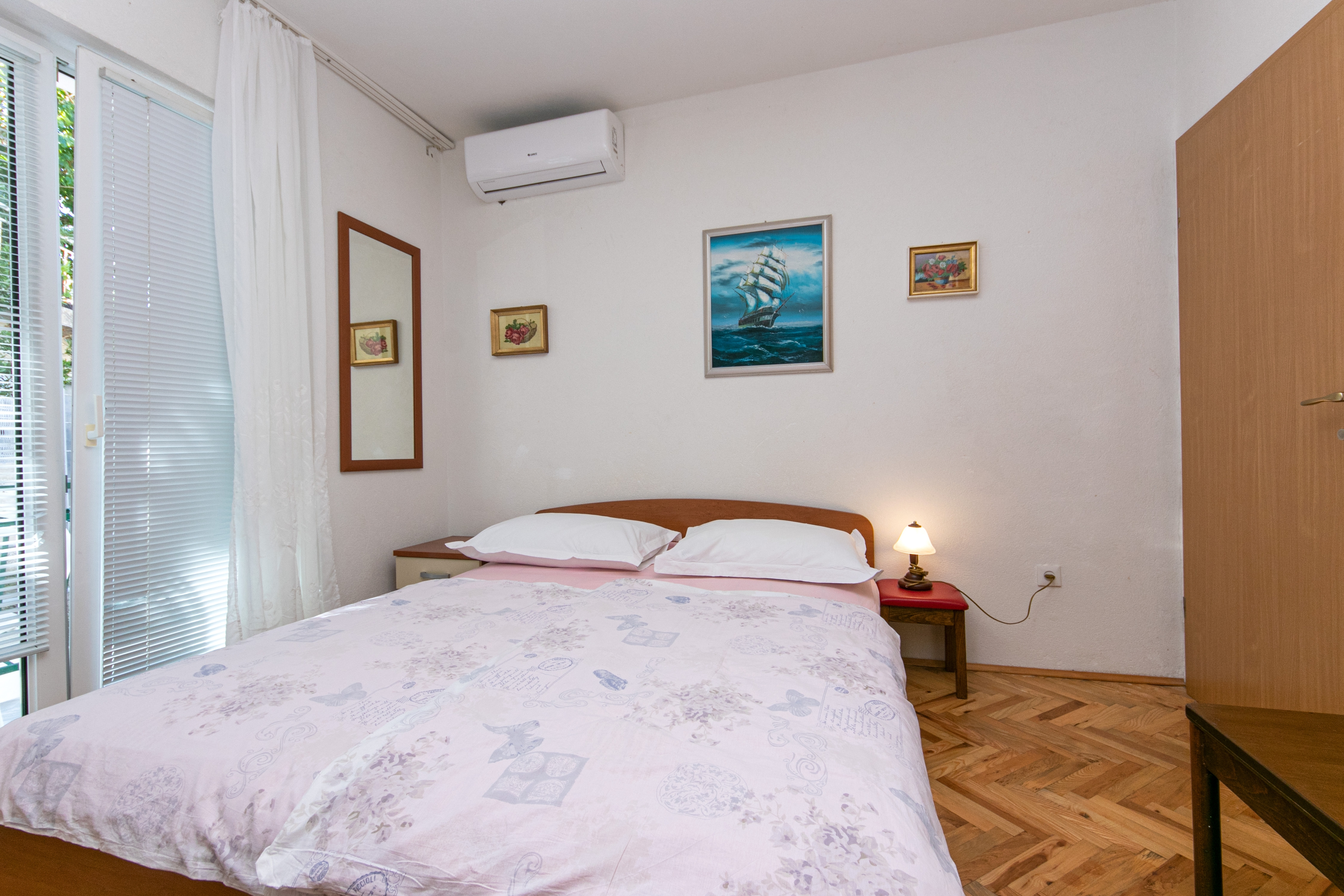 Studio flat with balcony Gradac, Makarska (AS-20041-c) Studio flat with balcony Gradac, Makarska (AS-20041-c)
