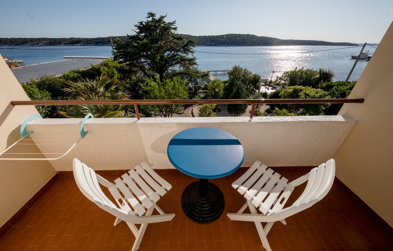 Room near beach Barbat, Rab (S-20049-b)