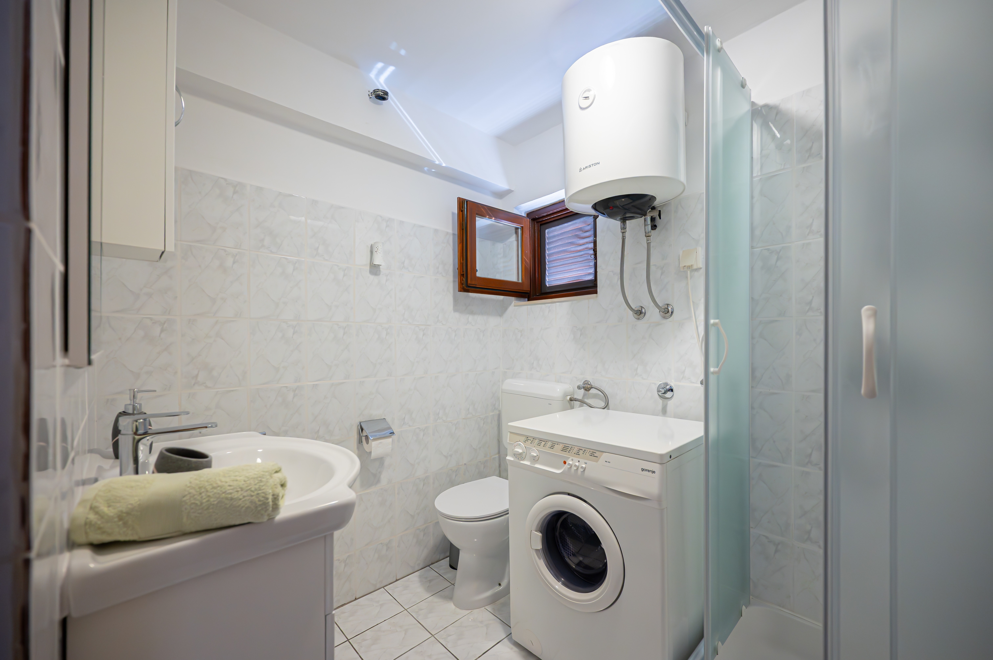 One bedroom apartment with terrace Mrljane, Pašman  A-a