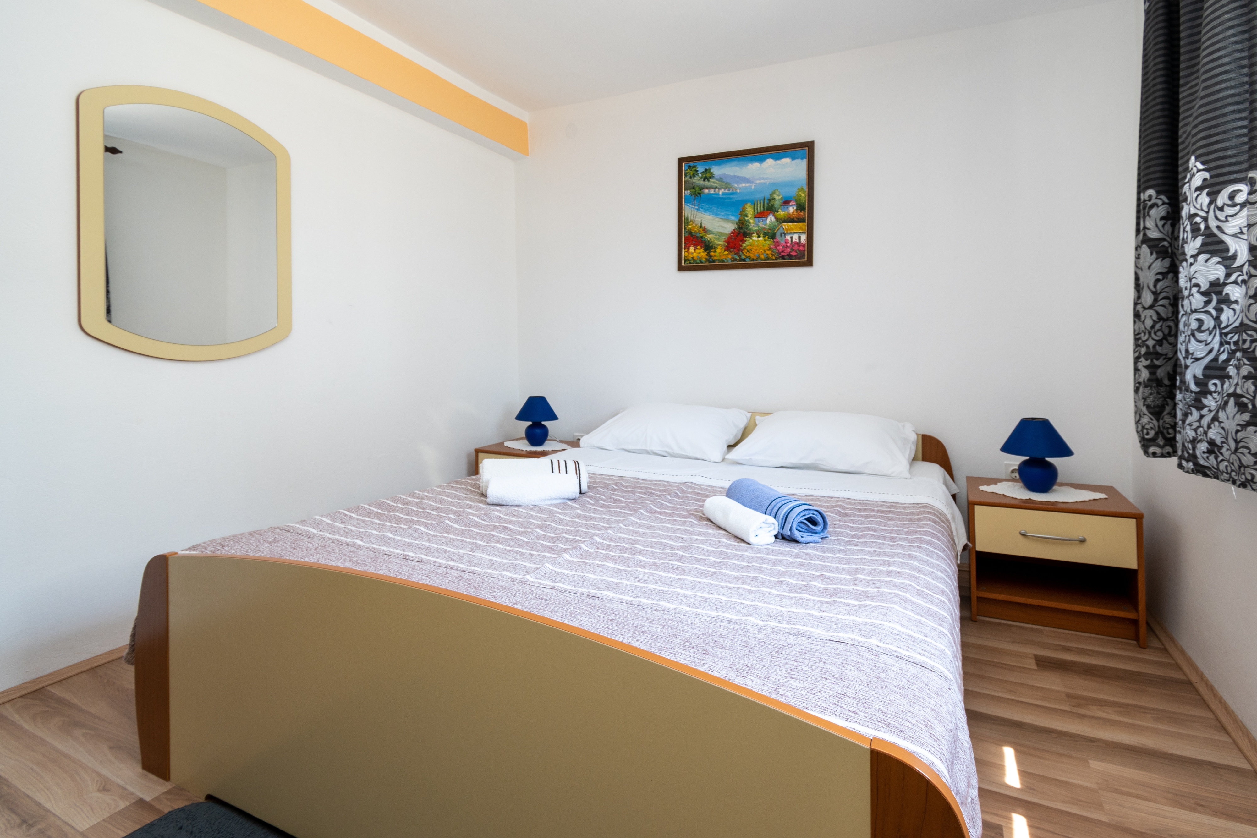 One bedroom apartment with terrace Mrljane, Pašman  A-a