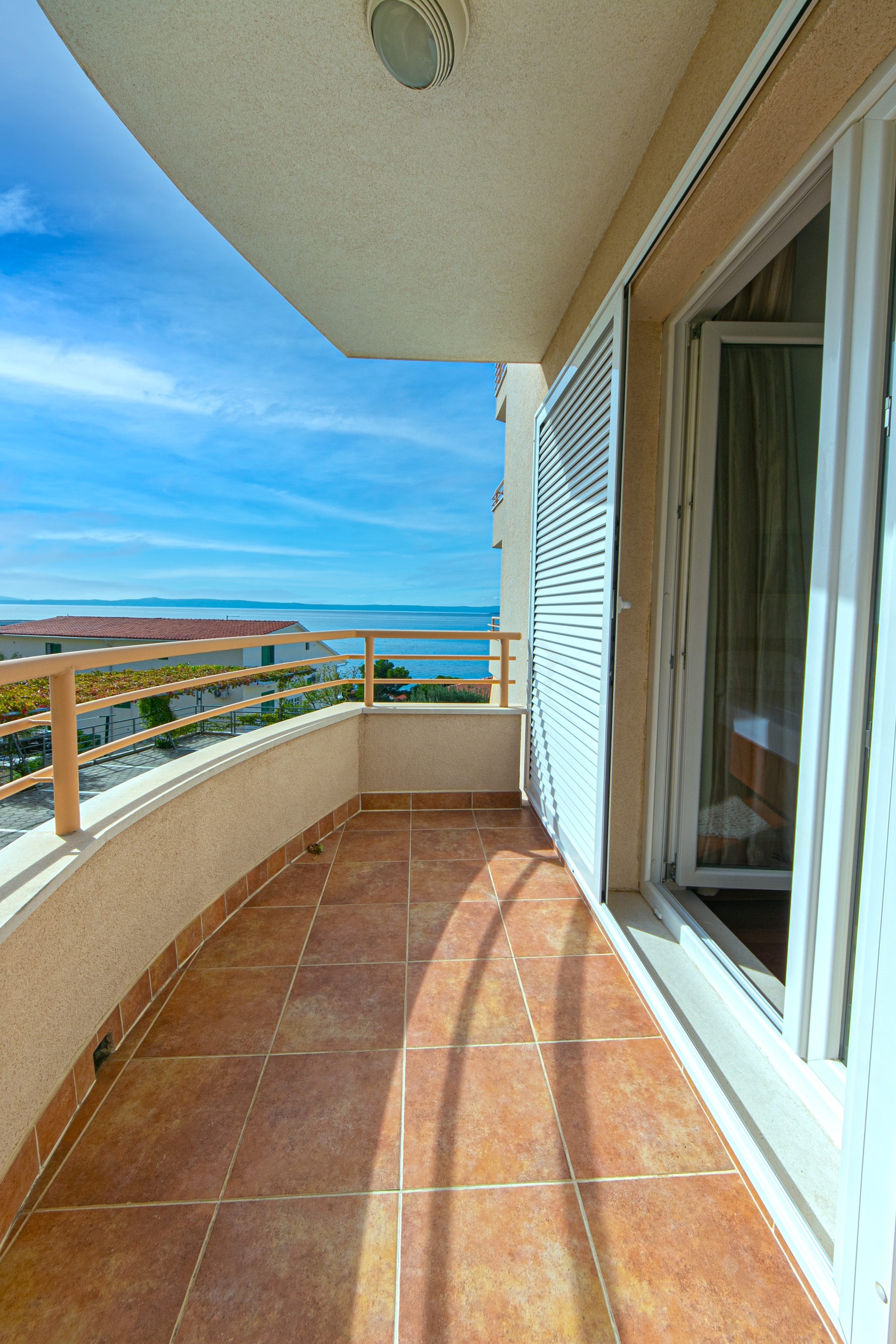 Two bedroom apartment with terrace and sea view Brela, Makarska  A-b