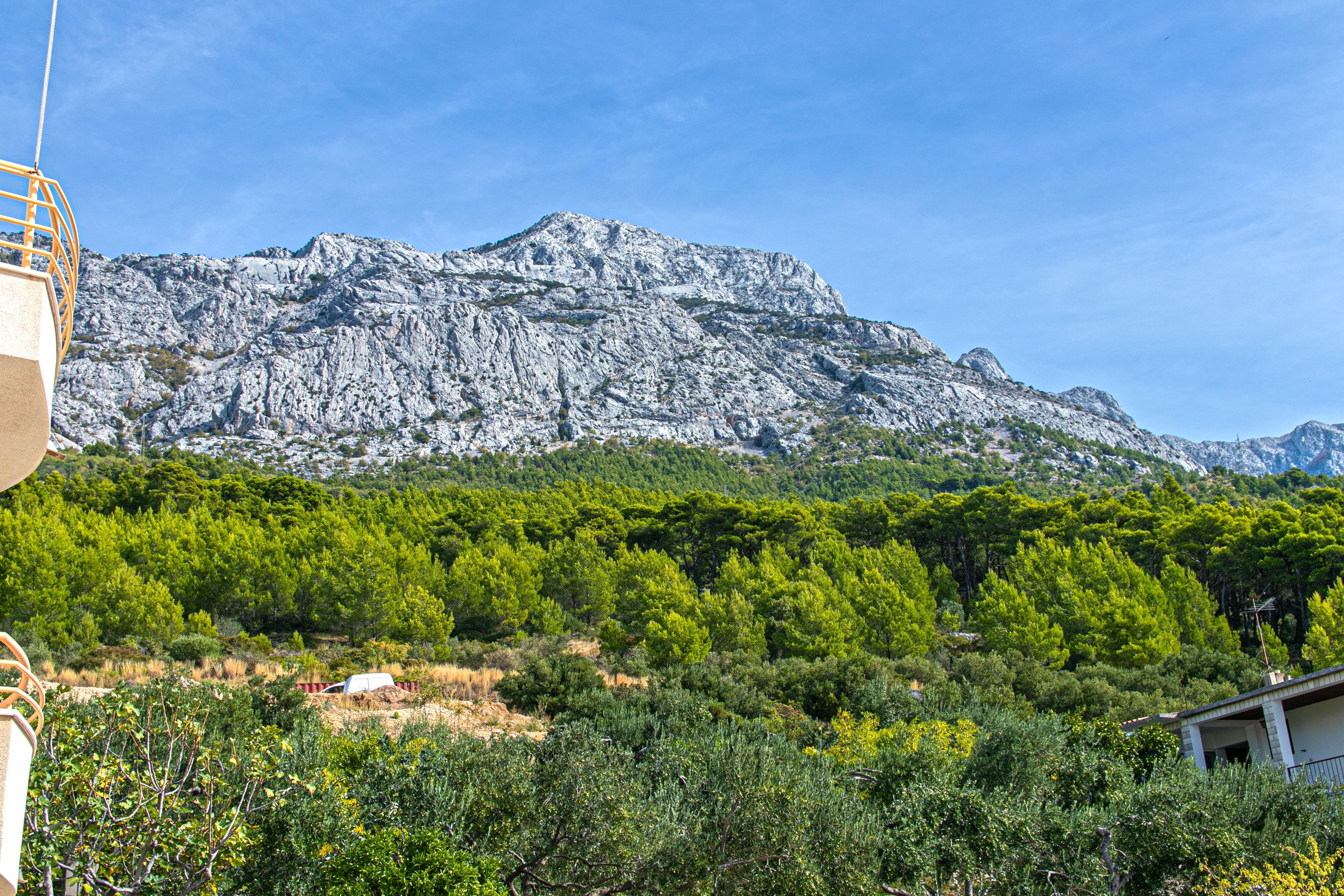 Two bedroom apartment with terrace and sea view Brela, Makarska  A-b