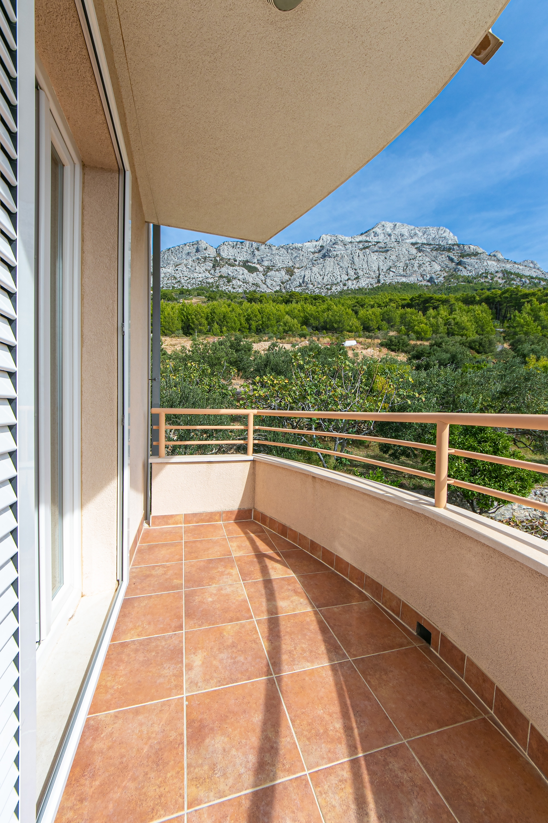 Two bedroom apartment with terrace and sea view Brela, Makarska  A-a