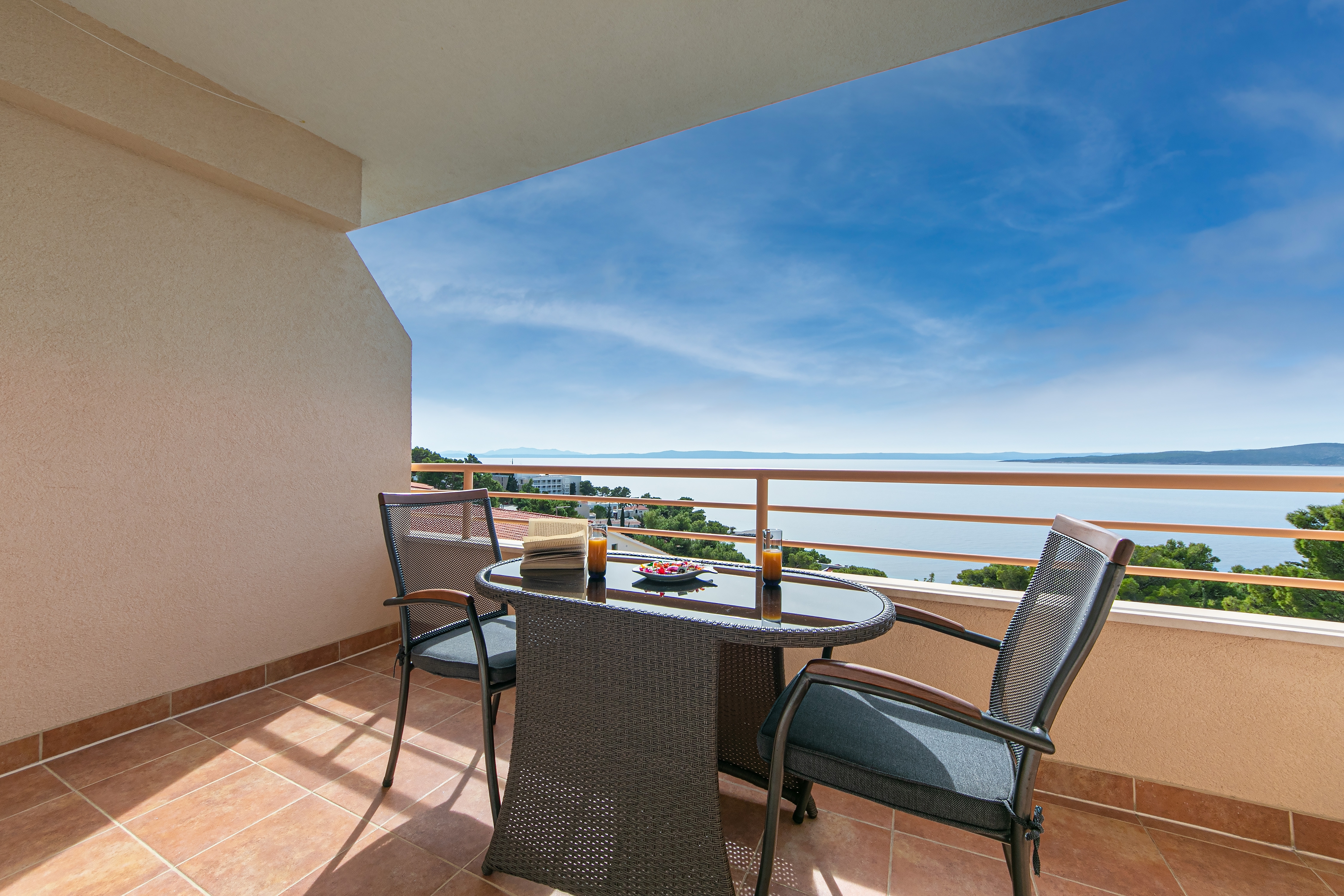 Studio apartman s terasom i pogledom na more Brela, Makarska  AS-b