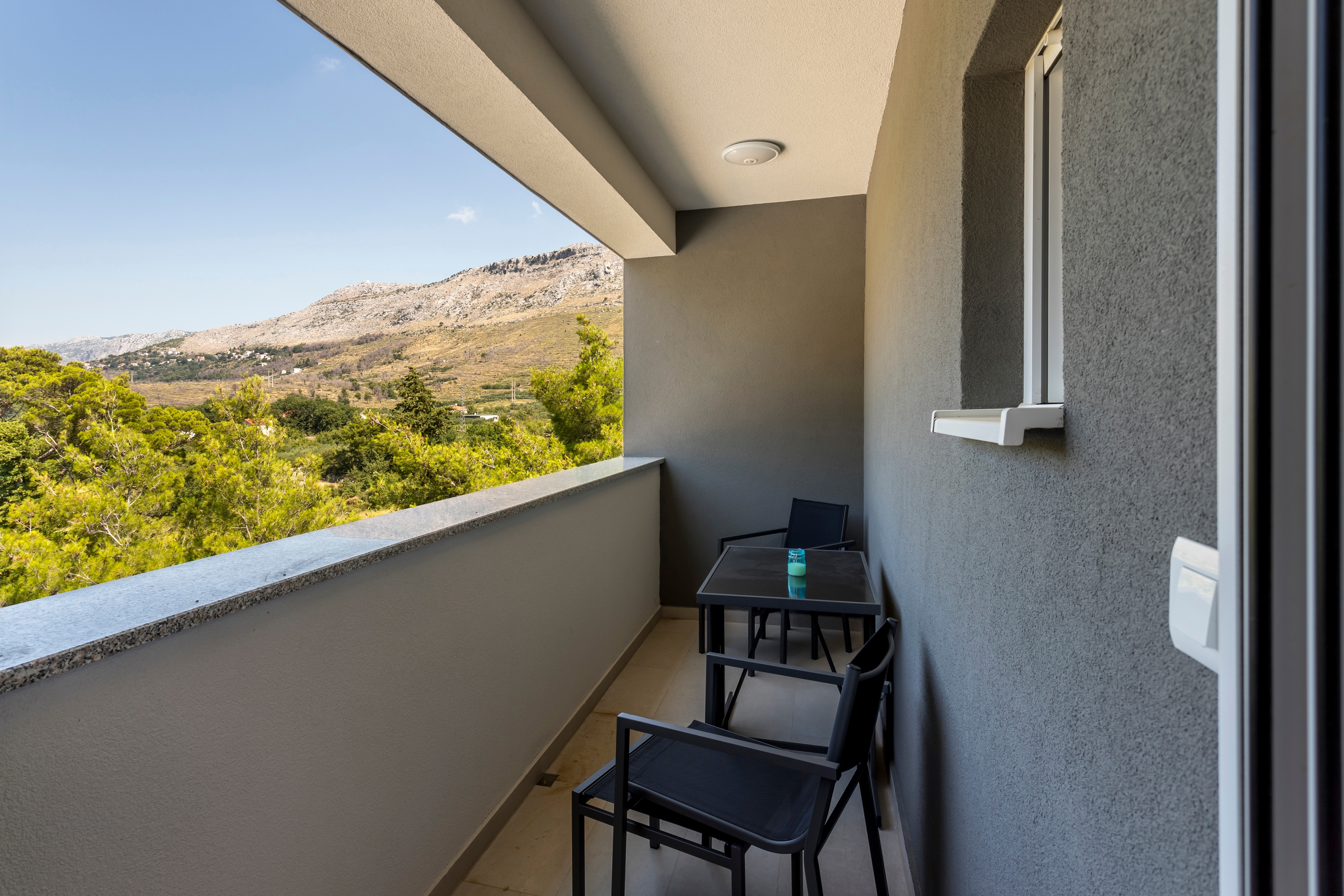 Four bedroom house with terrace Tugare, Omiš  K