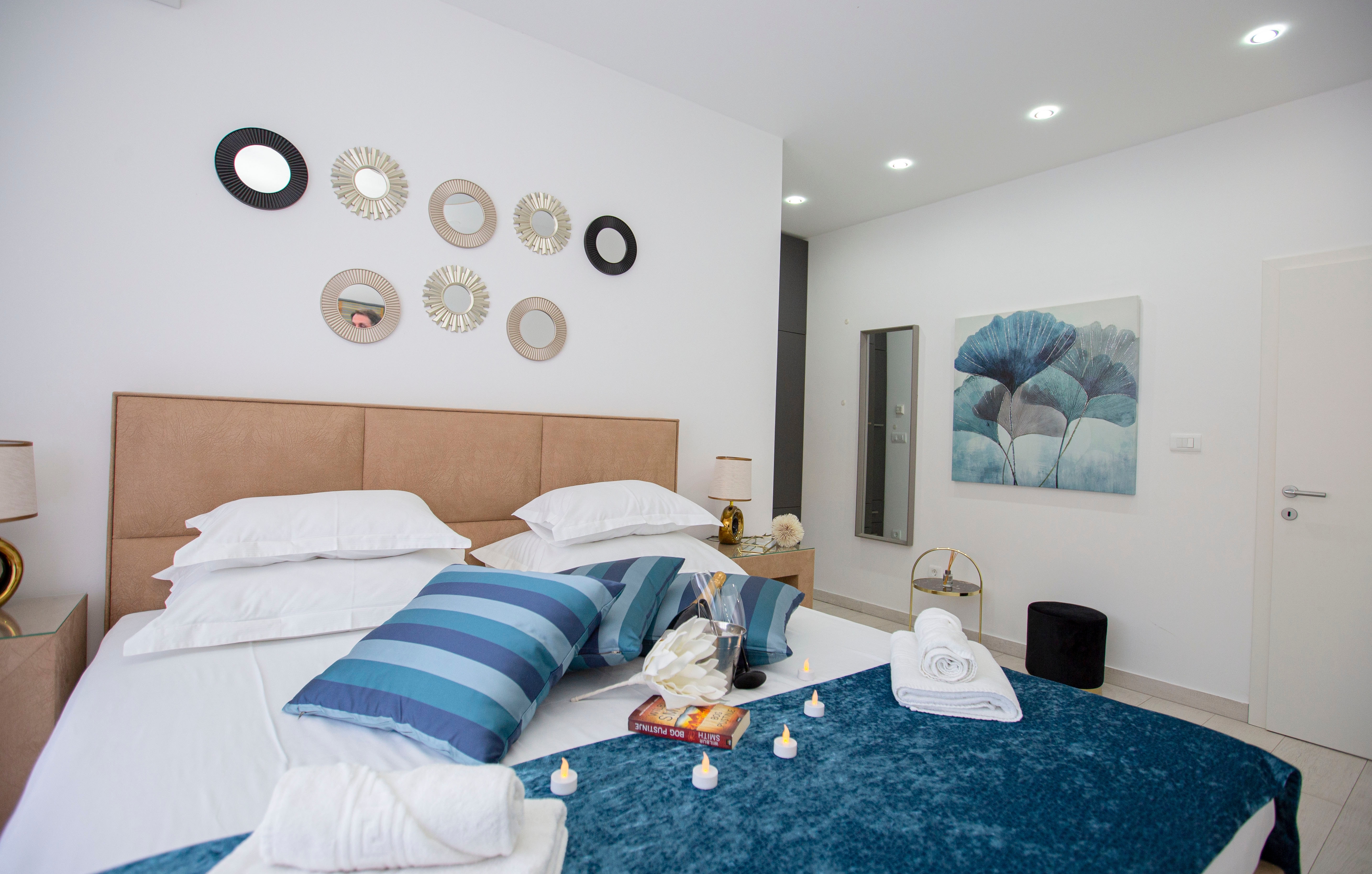 Four bedroom house with terrace Tugare, Omiš  K