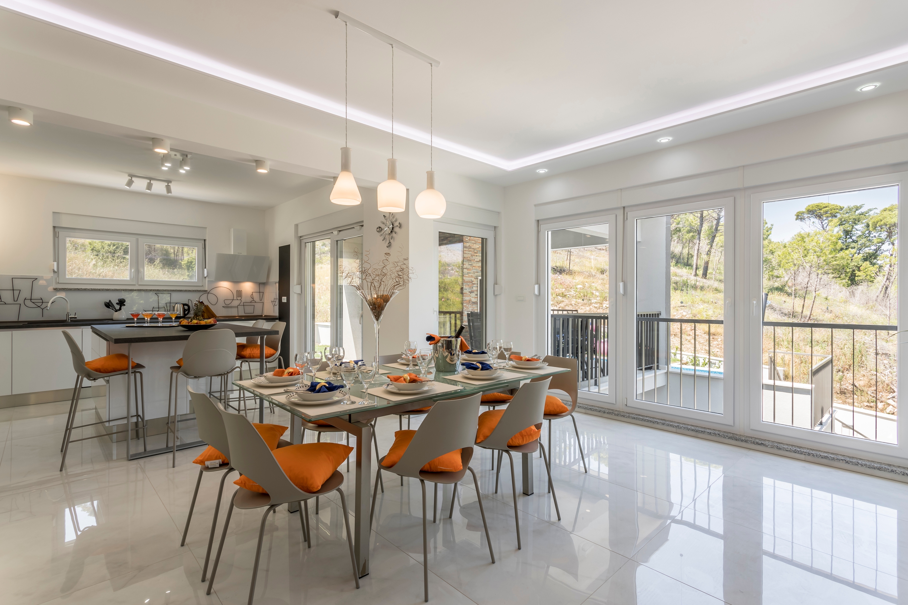 Four bedroom house with terrace Tugare, Omiš  K