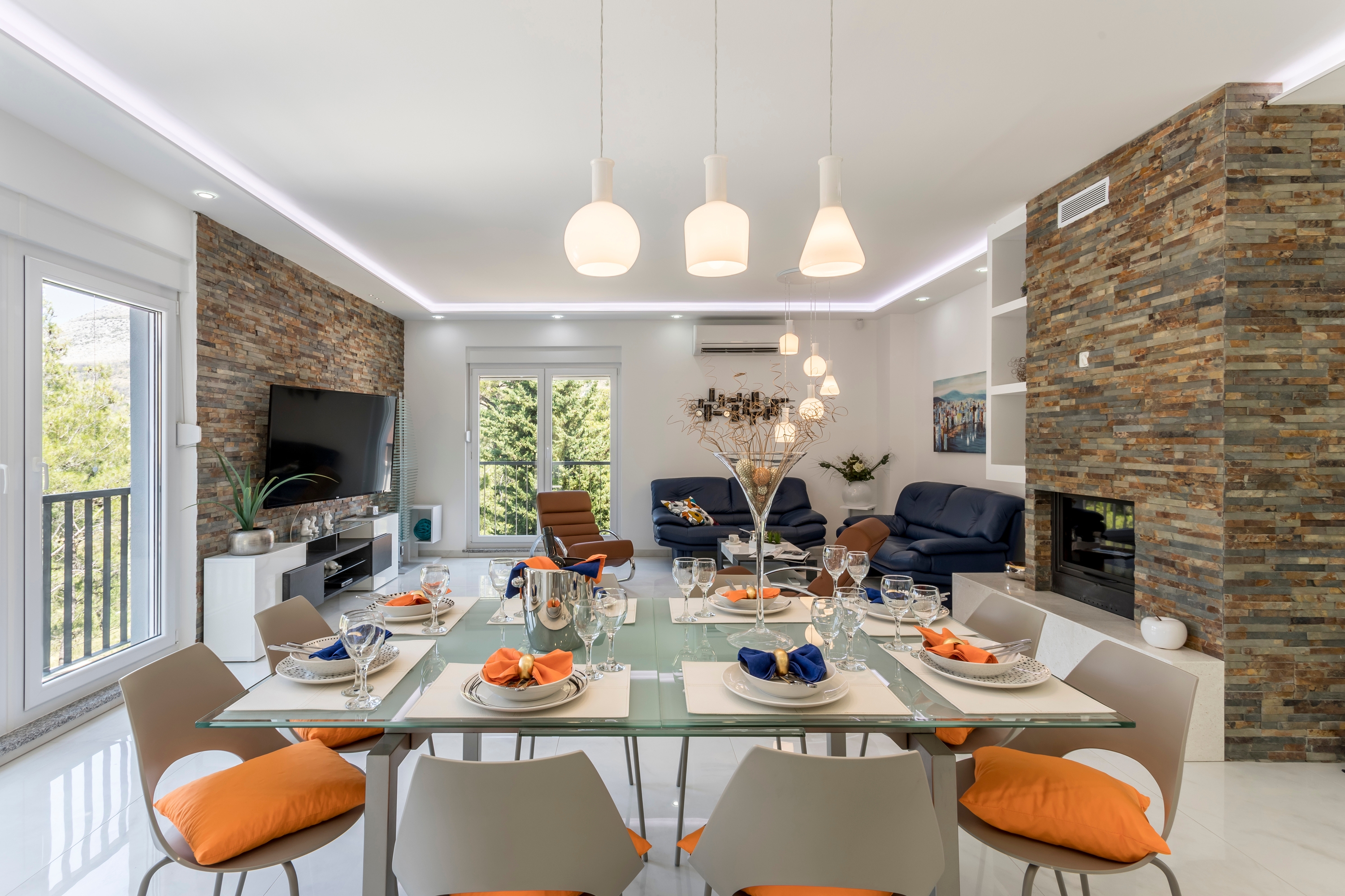 Four bedroom house with terrace Tugare, Omiš  K