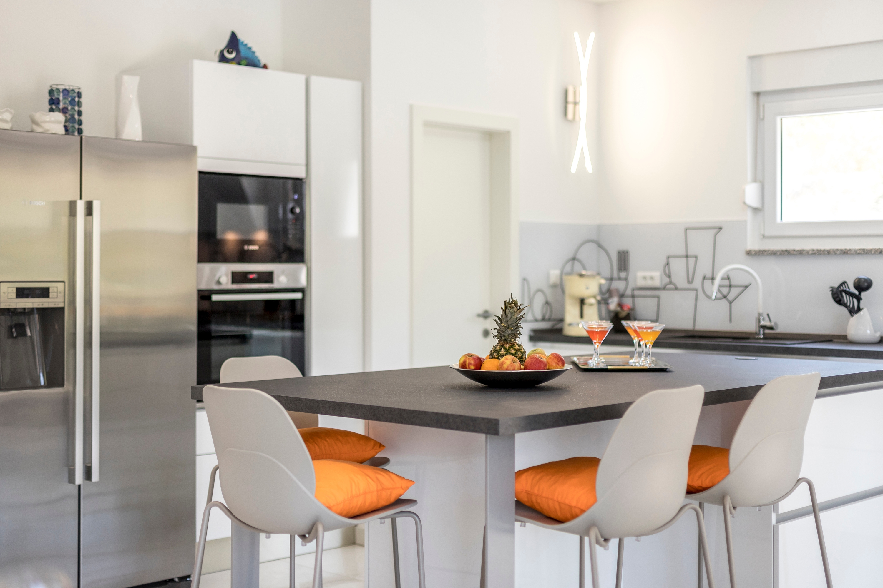 Four bedroom house with terrace Tugare, Omiš  K