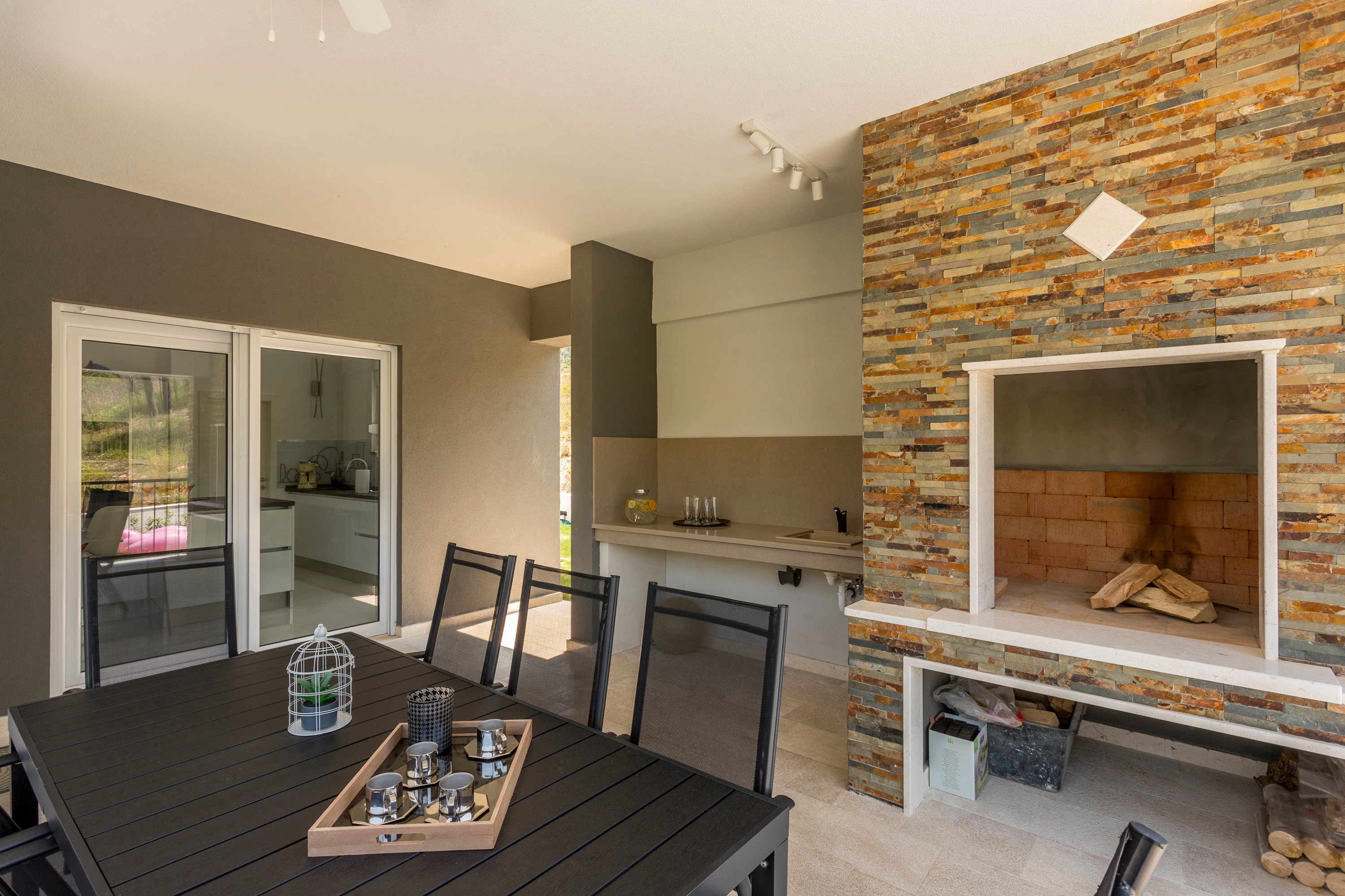 Four bedroom house with terrace Tugare, Omiš  K