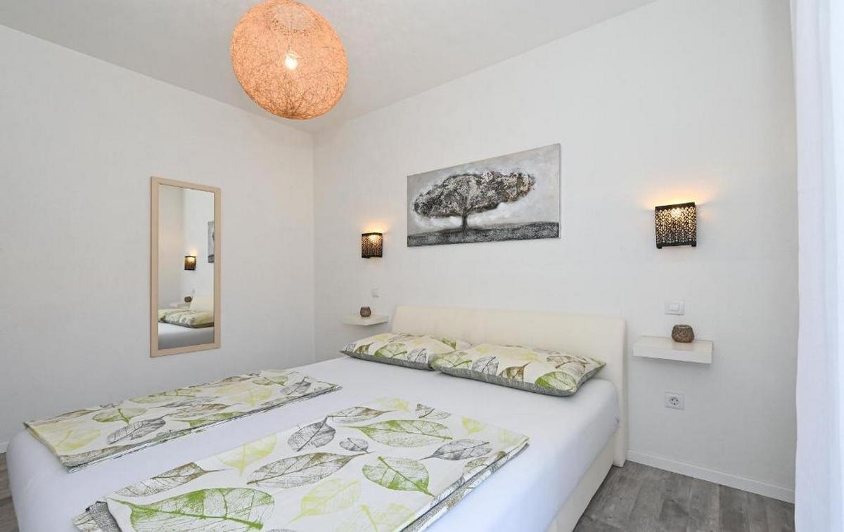 One bedroom apartment with balcony Mavarštica, Čiovo  A-a