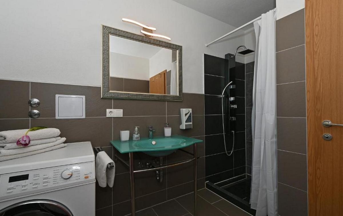 Two bedroom apartment with terrace Mavarštica, Čiovo  A-b