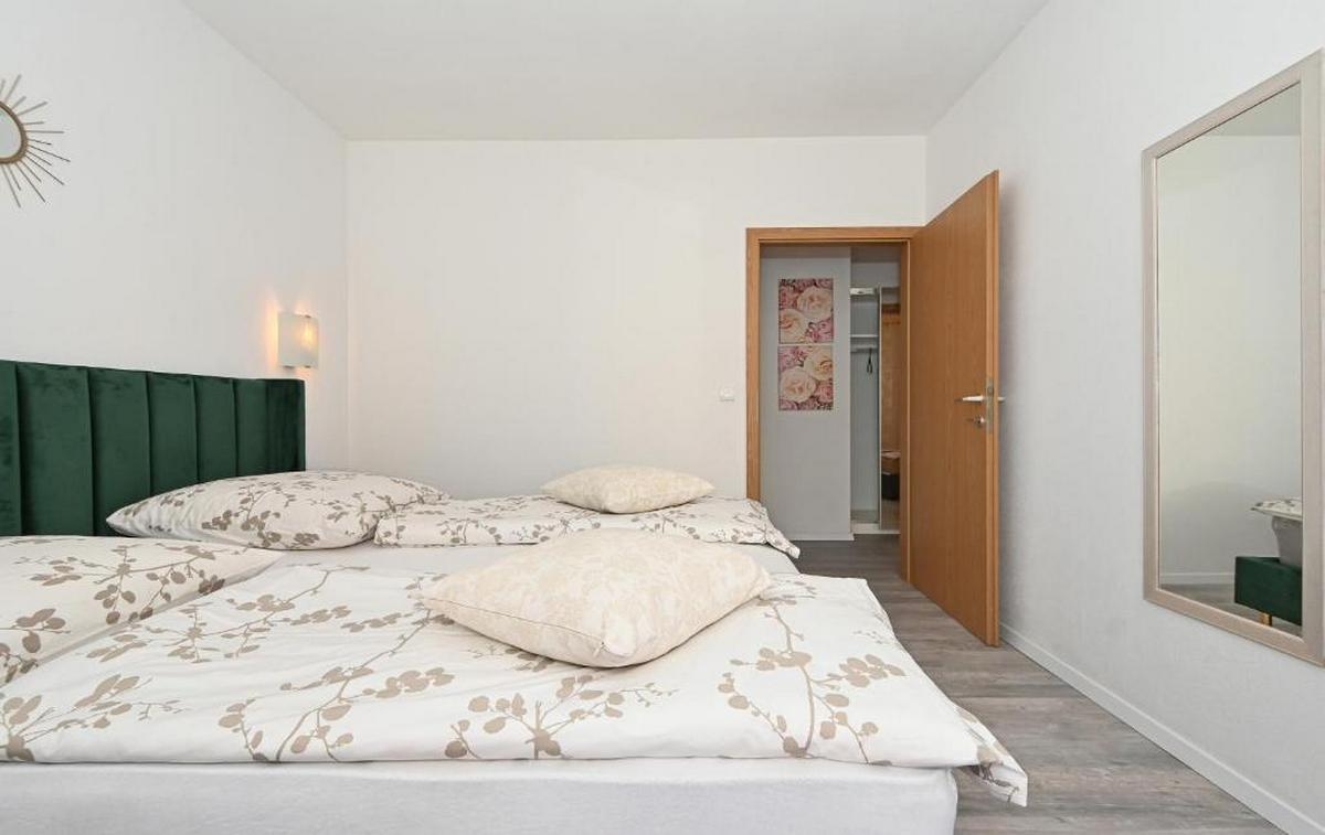 Two bedroom apartment with terrace Mavarštica, Čiovo  A-b