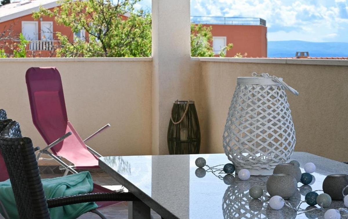 Two bedroom apartment with terrace Mavarštica, Čiovo  A-b