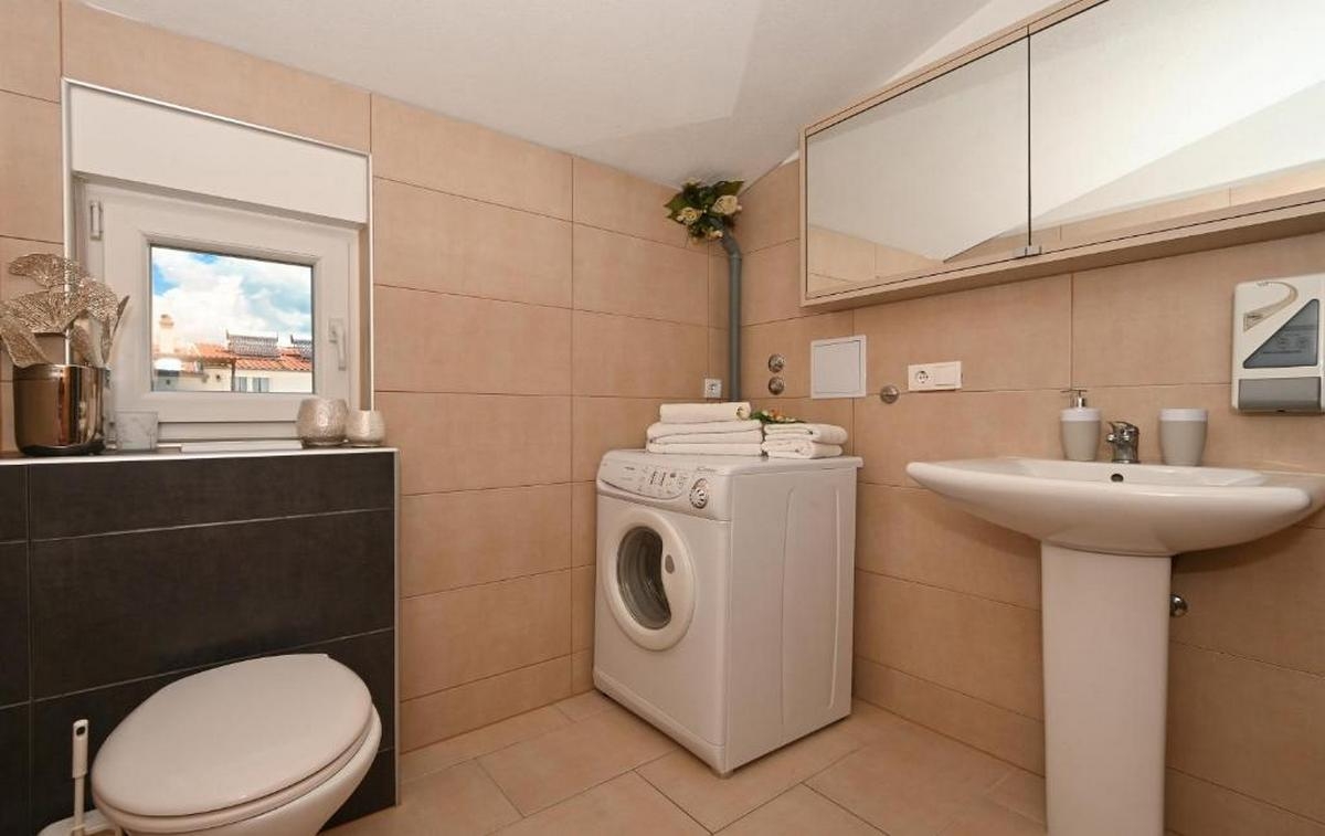 Two bedroom apartment with terrace and sea view Mavarštica, Čiovo  A-c
