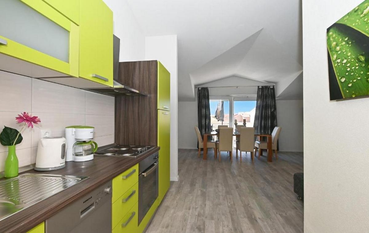 Two bedroom apartment with terrace and sea view Mavarštica, Čiovo  A-c