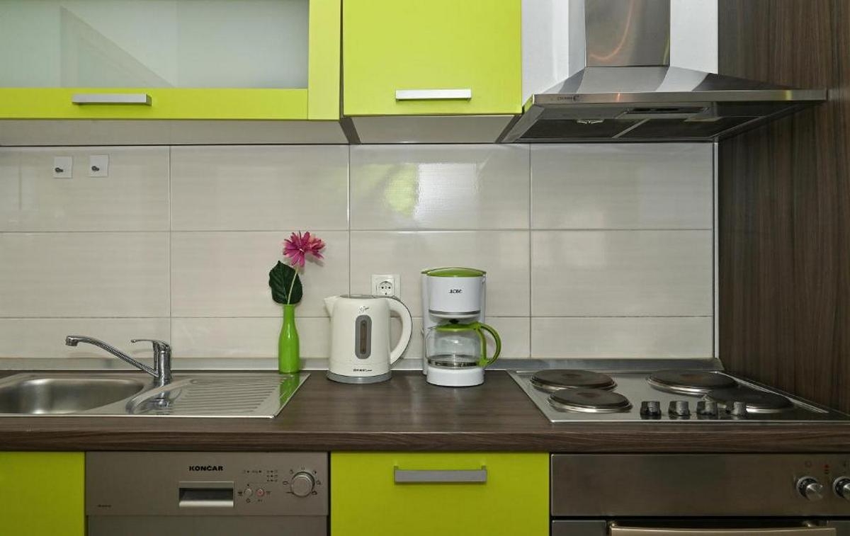 Two bedroom apartment with terrace and sea view Mavarštica, Čiovo  A-c
