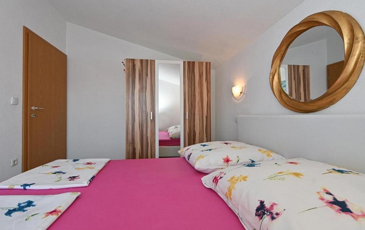One bedroom apartment with balcony Mavarštica, Čiovo  A-d
